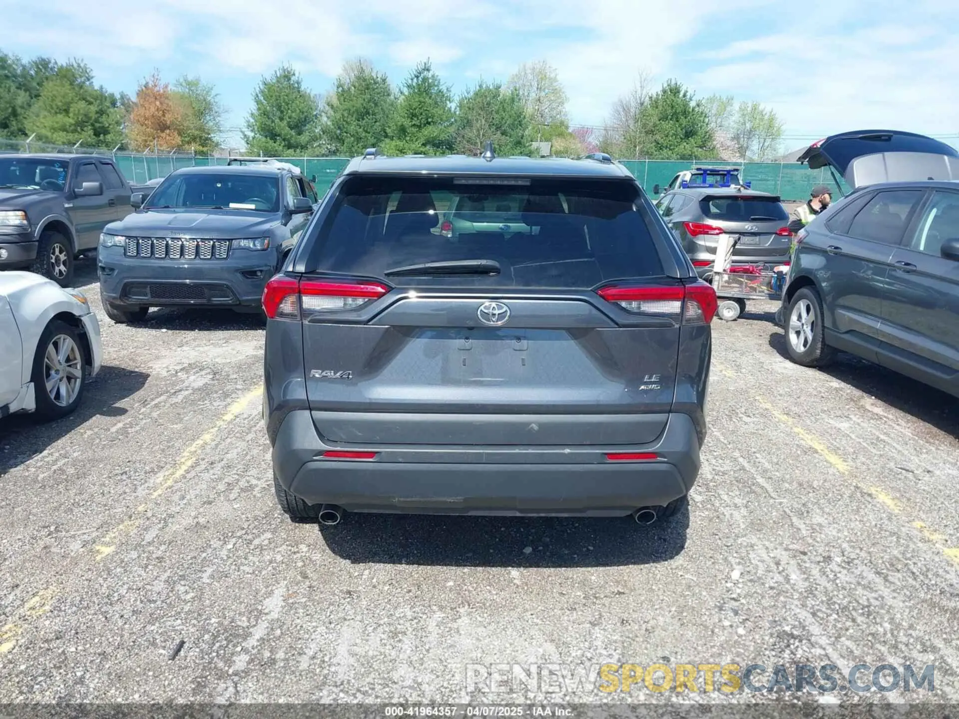 16 Photograph of a damaged car 2T3F1RFV7LC111497 TOYOTA RAV4 2020