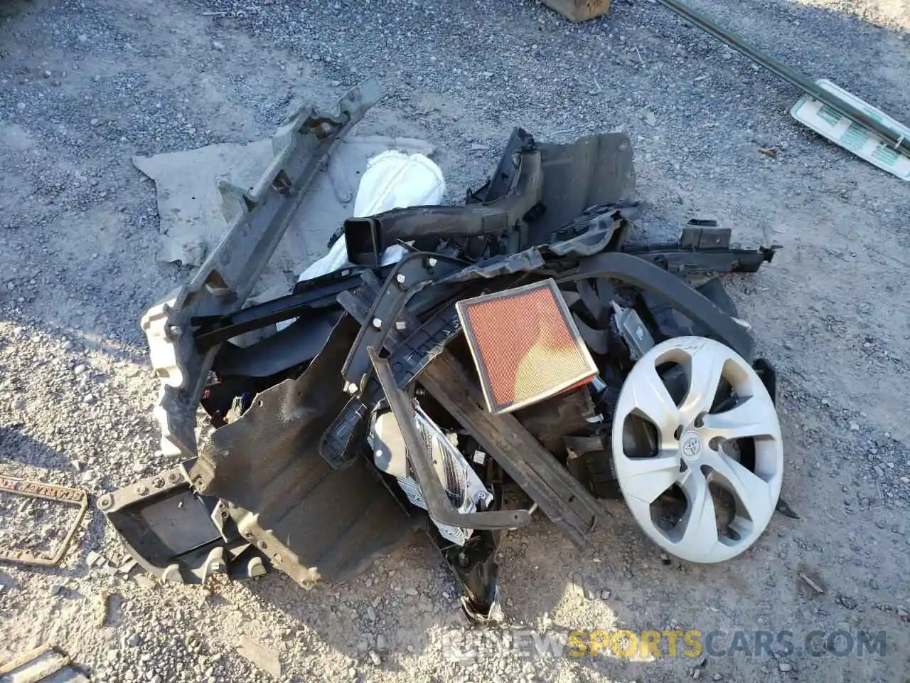 13 Photograph of a damaged car 2T3F1RFV7LC111967 TOYOTA RAV4 2020