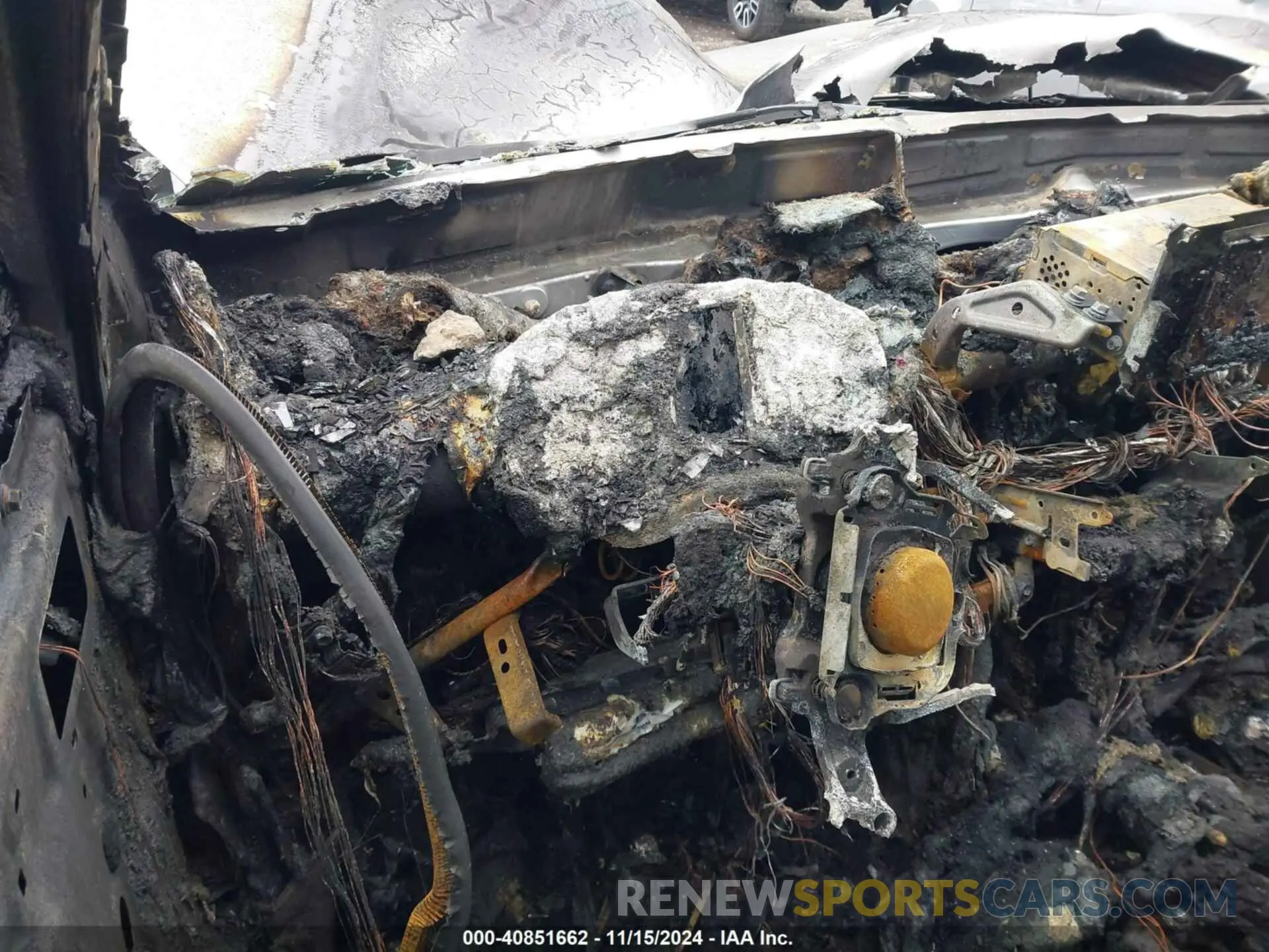 7 Photograph of a damaged car 2T3F1RFV8LC061287 TOYOTA RAV4 2020
