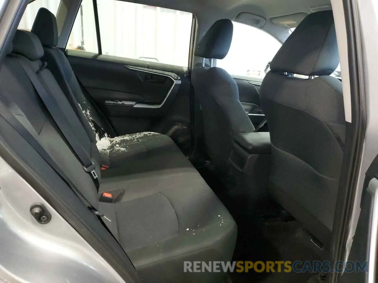 11 Photograph of a damaged car 2T3F1RFV8LC071317 TOYOTA RAV4 2020
