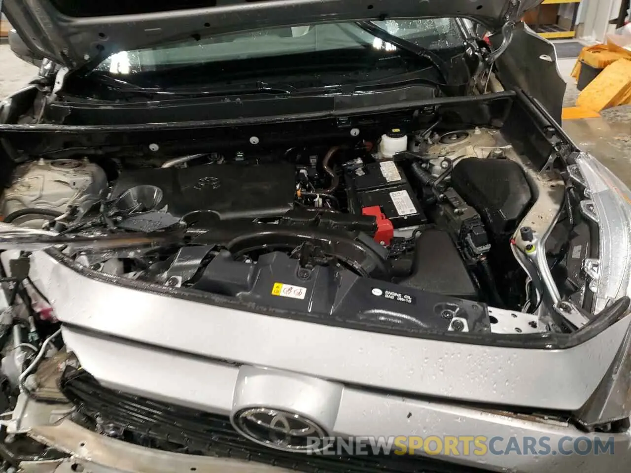 12 Photograph of a damaged car 2T3F1RFV8LC071317 TOYOTA RAV4 2020