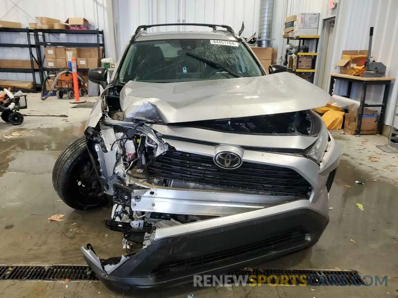 5 Photograph of a damaged car 2T3F1RFV8LC071317 TOYOTA RAV4 2020