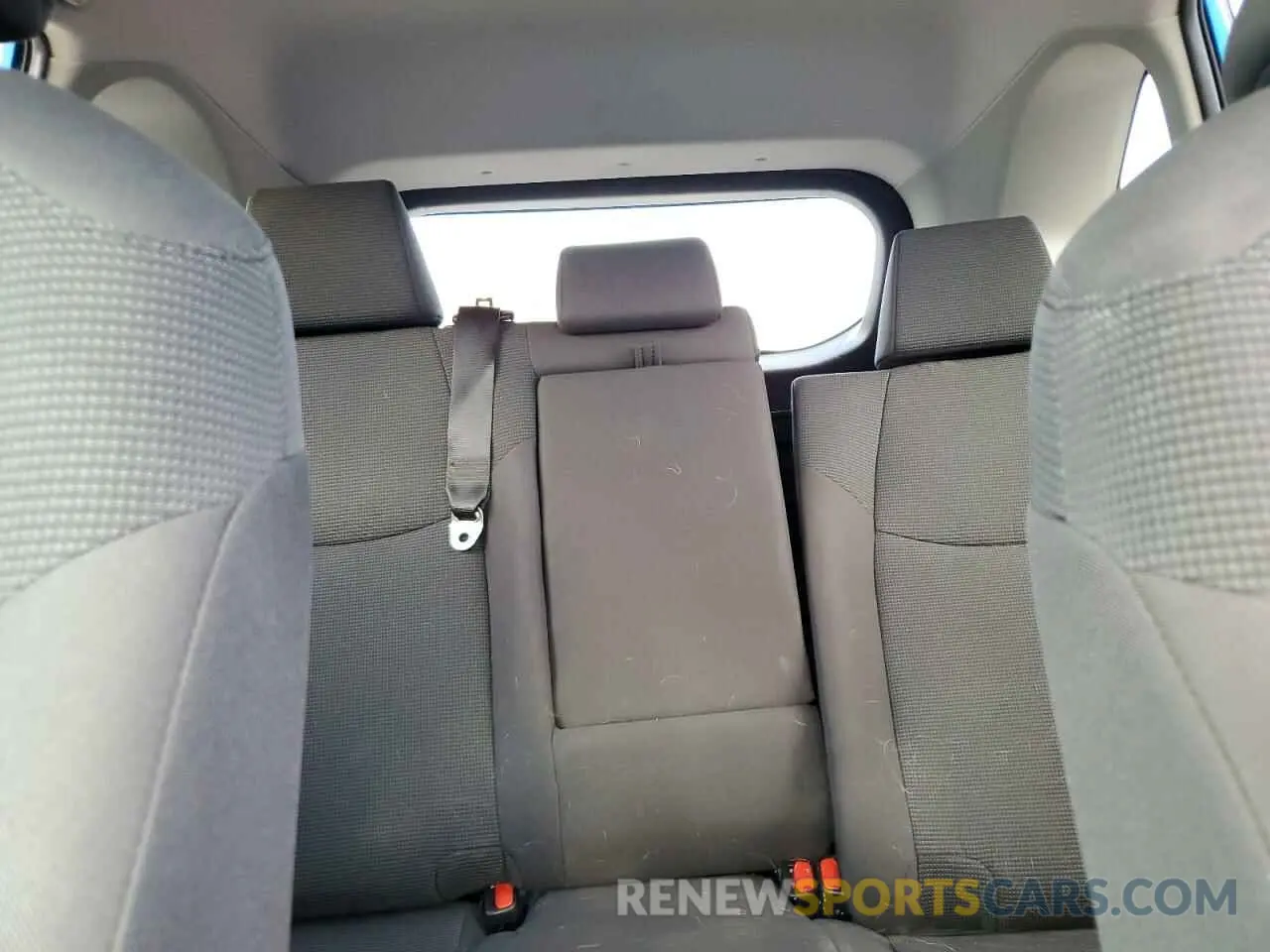 10 Photograph of a damaged car 2T3F1RFV8LC080048 TOYOTA RAV4 2020