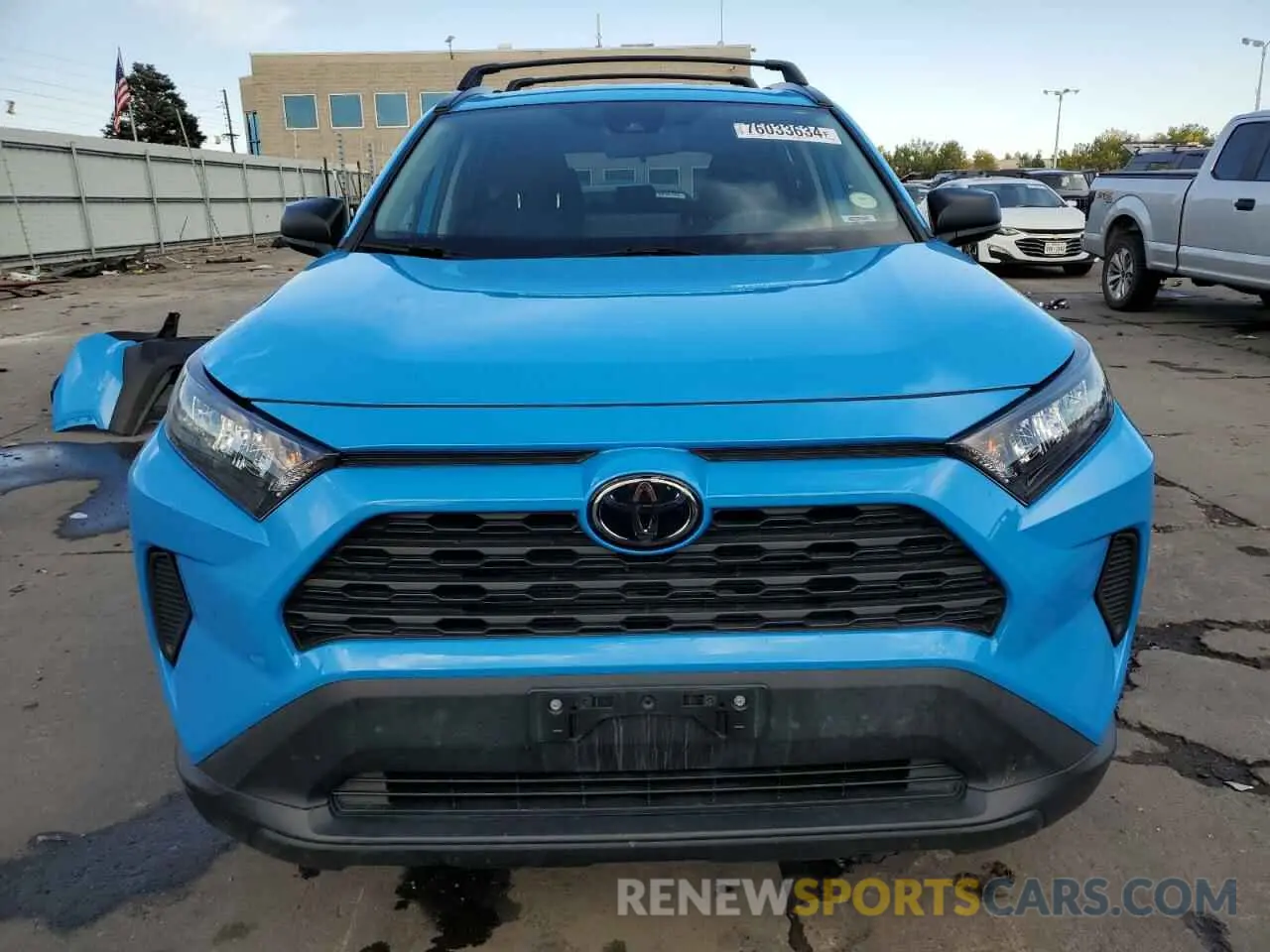 5 Photograph of a damaged car 2T3F1RFV8LC080048 TOYOTA RAV4 2020