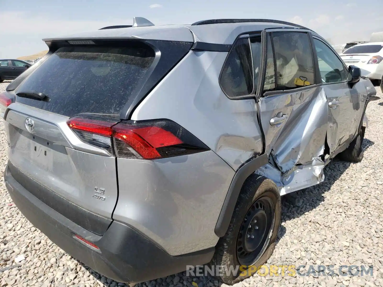 4 Photograph of a damaged car 2T3F1RFV8LC084617 TOYOTA RAV4 2020