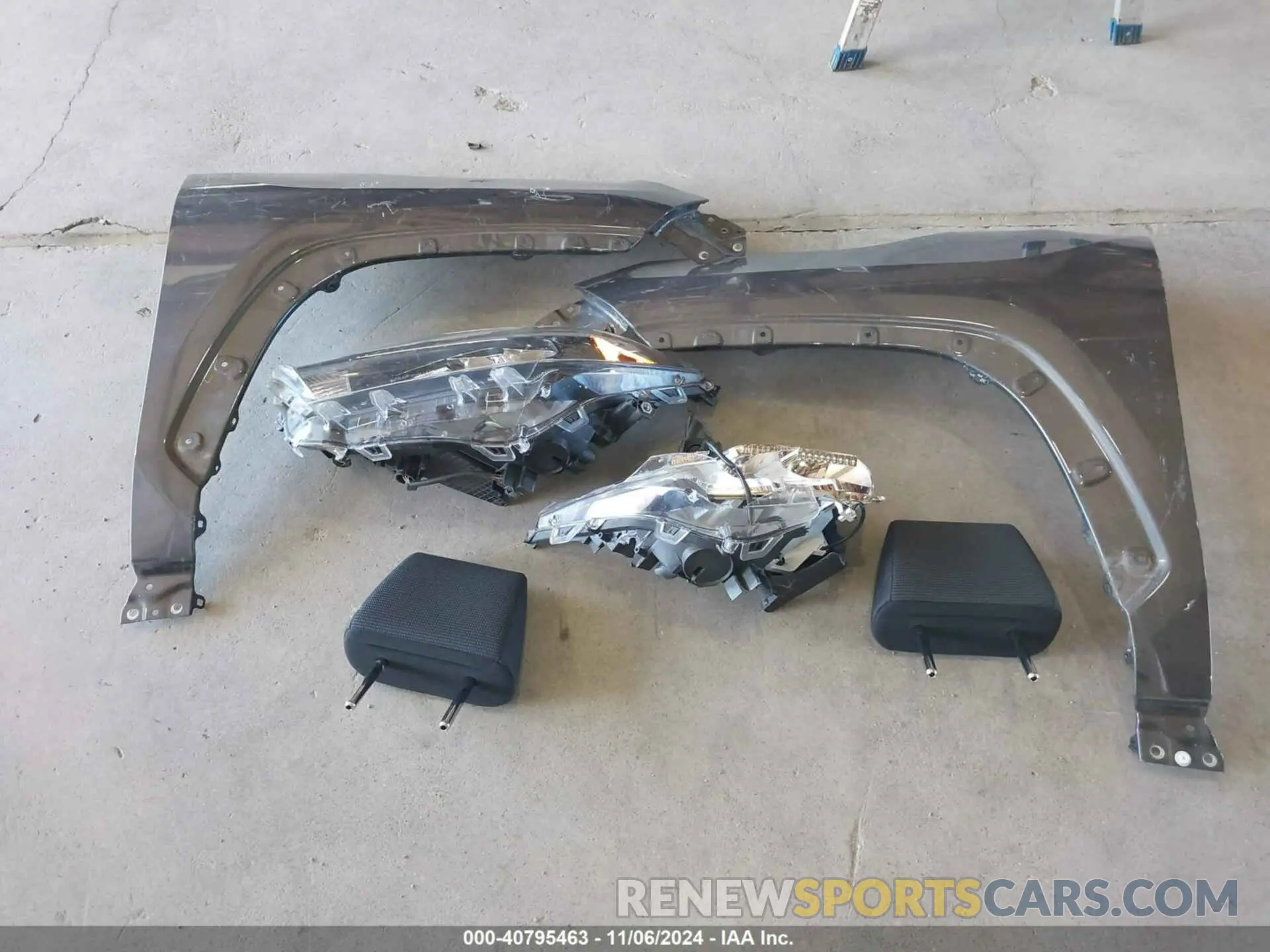 12 Photograph of a damaged car 2T3F1RFV8LW092778 TOYOTA RAV4 2020