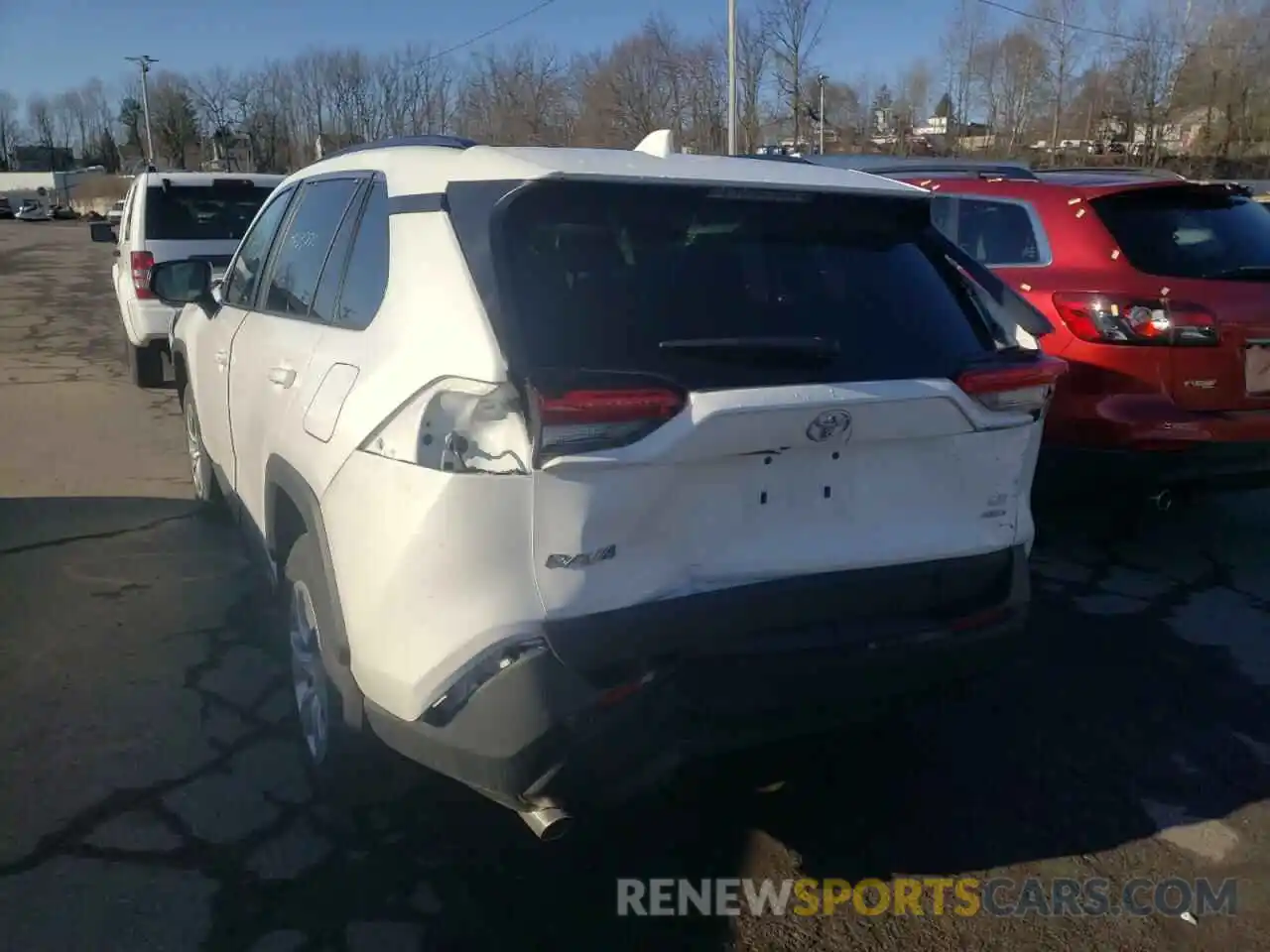 3 Photograph of a damaged car 2T3F1RFV8LW106940 TOYOTA RAV4 2020