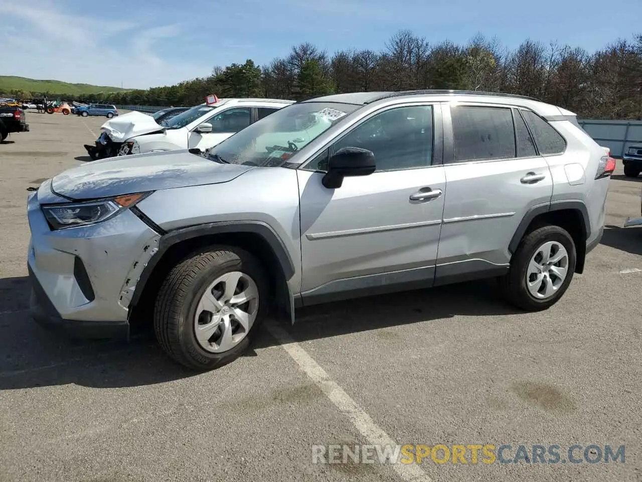 1 Photograph of a damaged car 2T3F1RFV8LW107618 TOYOTA RAV4 2020
