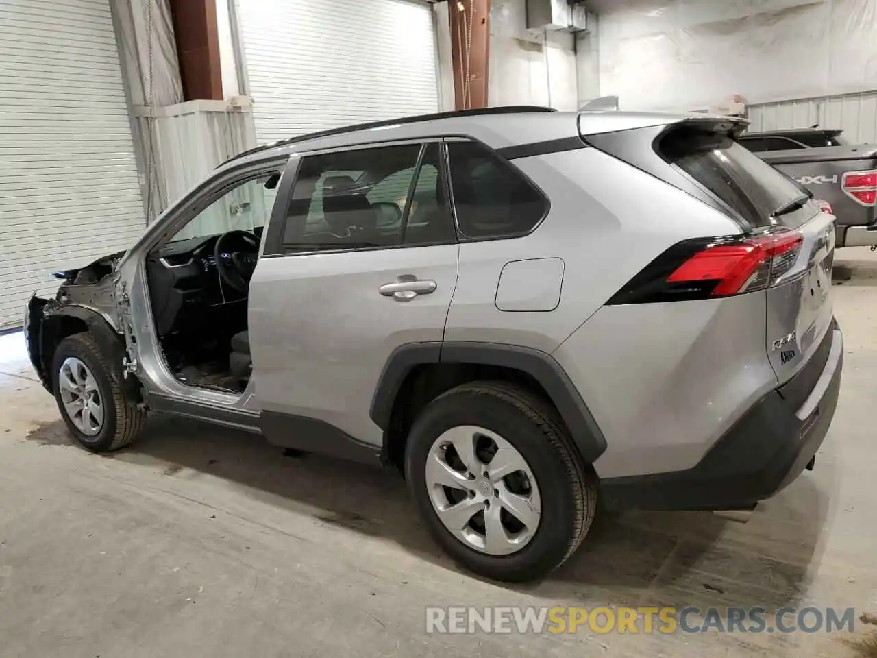 2 Photograph of a damaged car 2T3F1RFV8LW120157 TOYOTA RAV4 2020