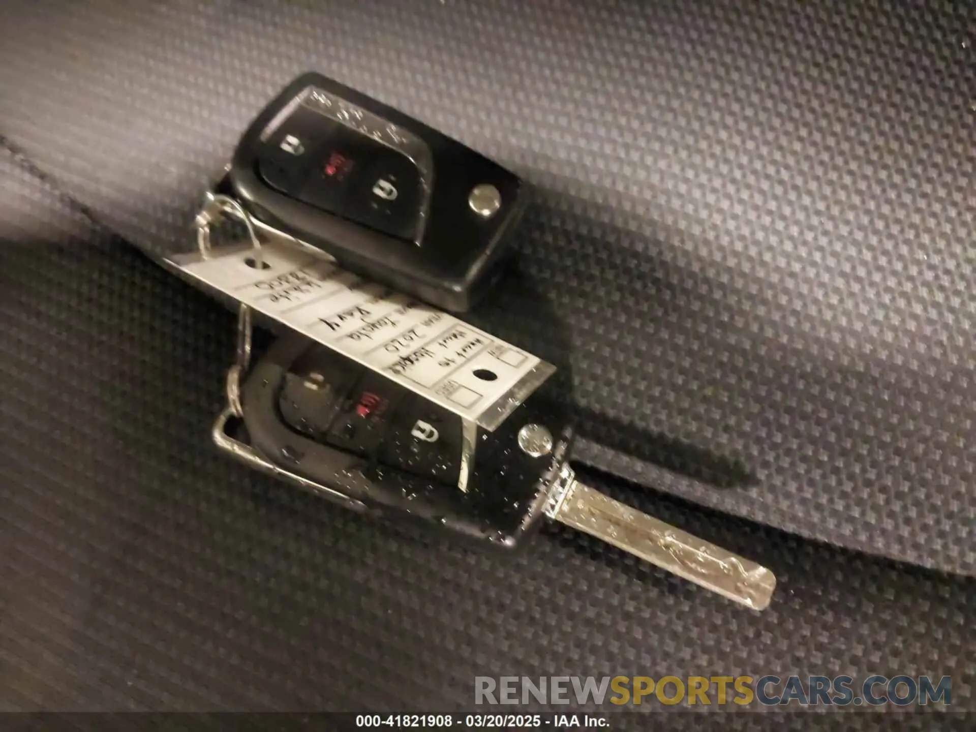 11 Photograph of a damaged car 2T3F1RFV9LC079233 TOYOTA RAV4 2020