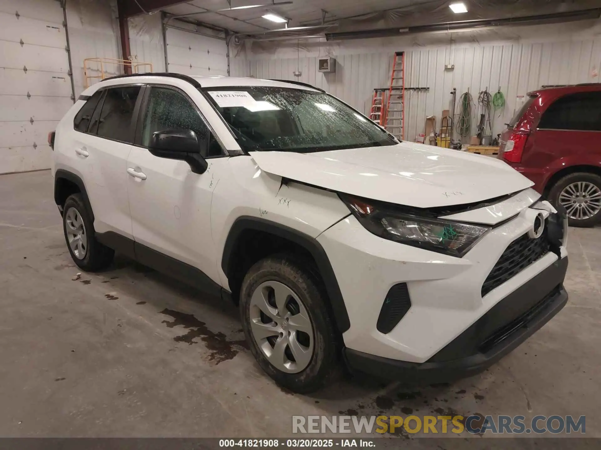 18 Photograph of a damaged car 2T3F1RFV9LC079233 TOYOTA RAV4 2020