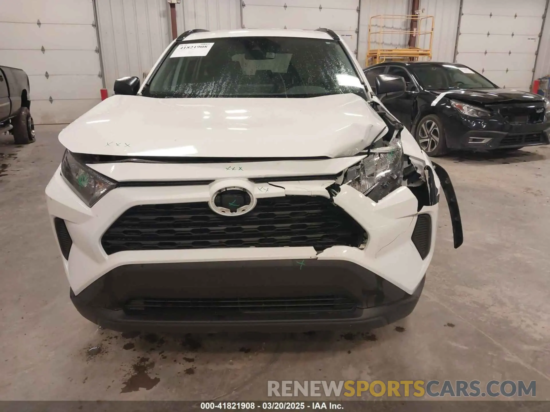 6 Photograph of a damaged car 2T3F1RFV9LC079233 TOYOTA RAV4 2020