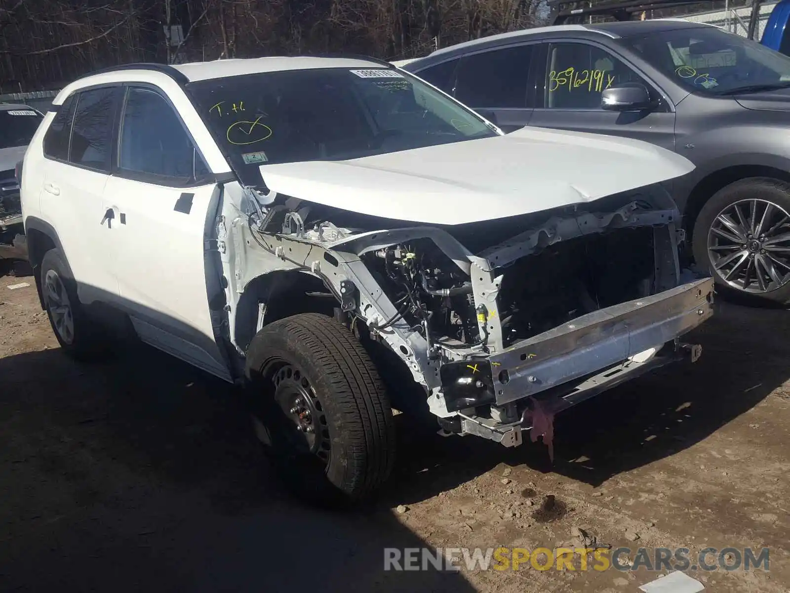 1 Photograph of a damaged car 2T3F1RFV9LW086424 TOYOTA RAV4 2020