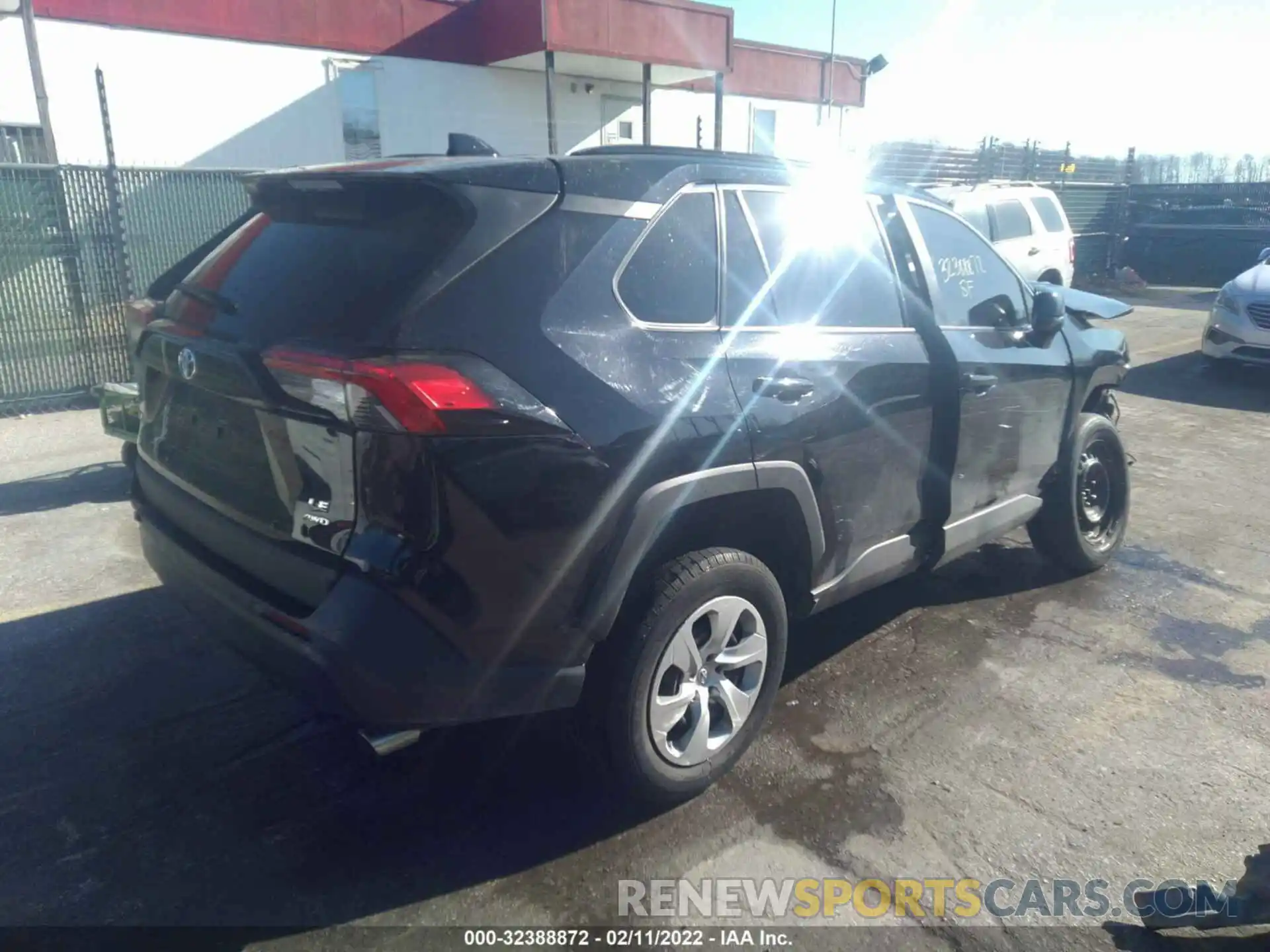 4 Photograph of a damaged car 2T3F1RFV9LW087749 TOYOTA RAV4 2020