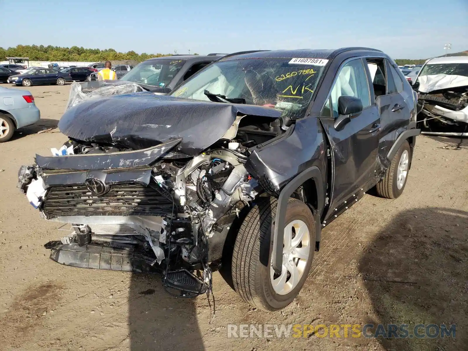 2 Photograph of a damaged car 2T3F1RFV9LW125108 TOYOTA RAV4 2020