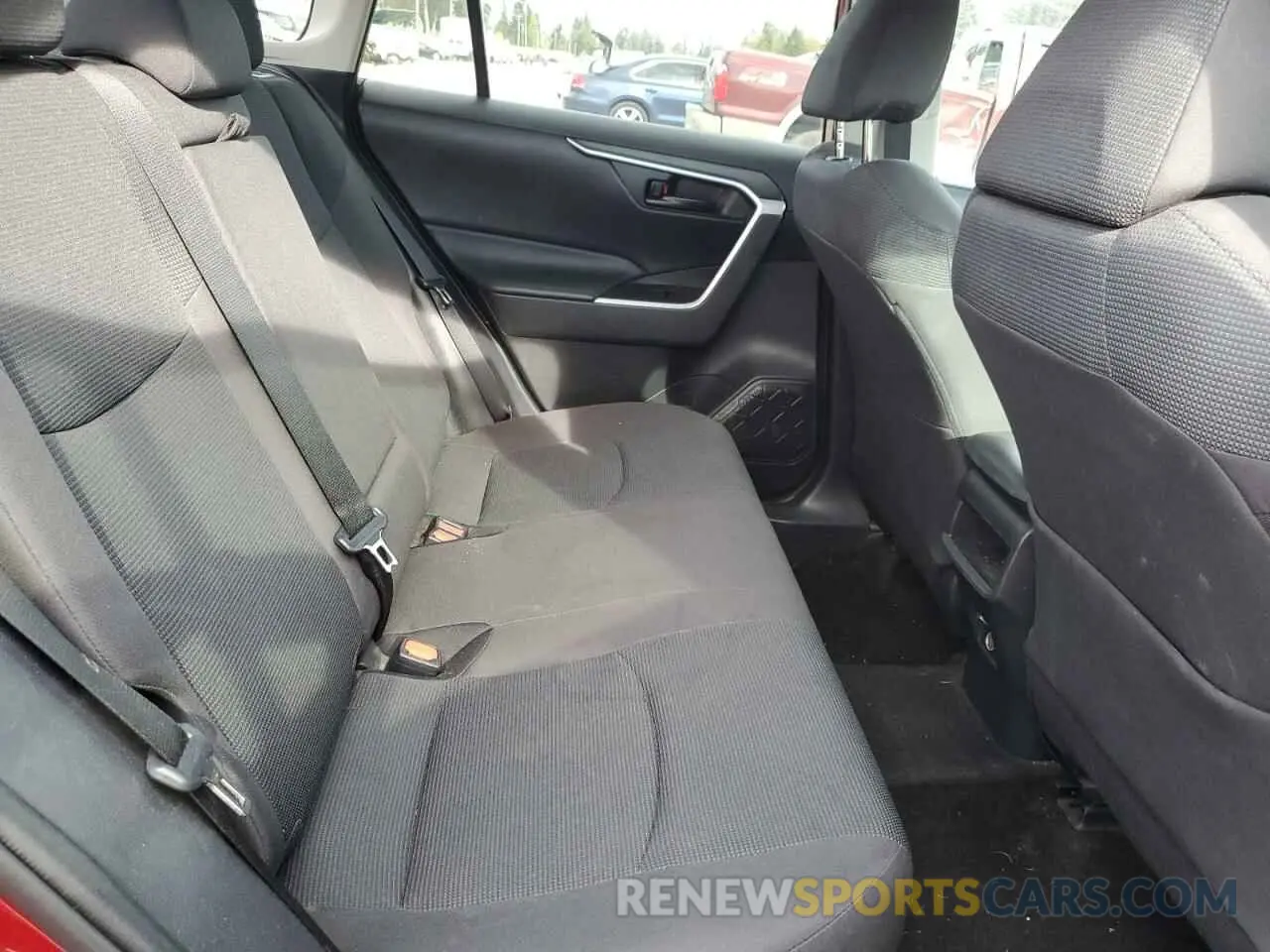 10 Photograph of a damaged car 2T3F1RFVXLC087289 TOYOTA RAV4 2020