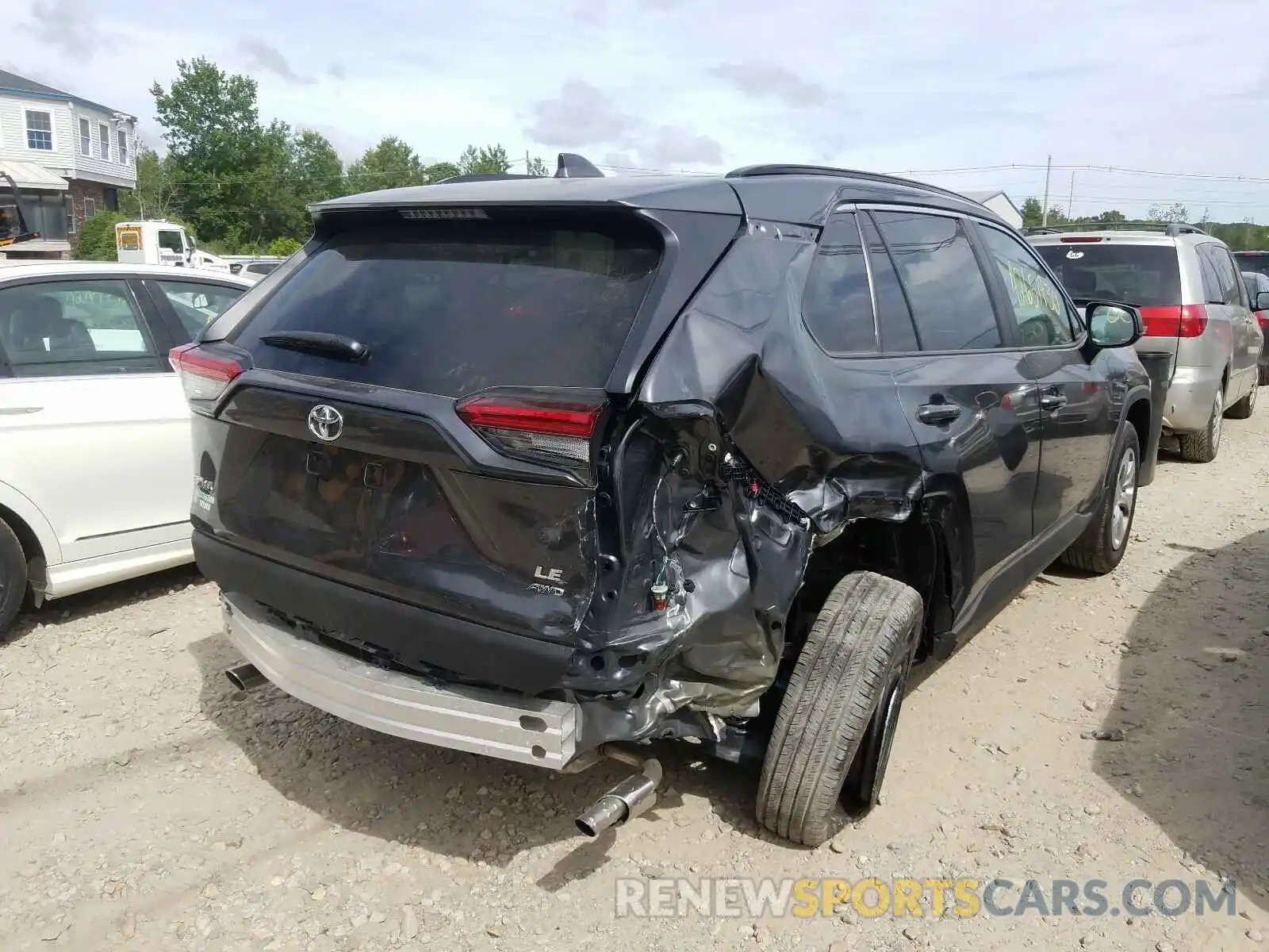 4 Photograph of a damaged car 2T3F1RFVXLC092766 TOYOTA RAV4 2020