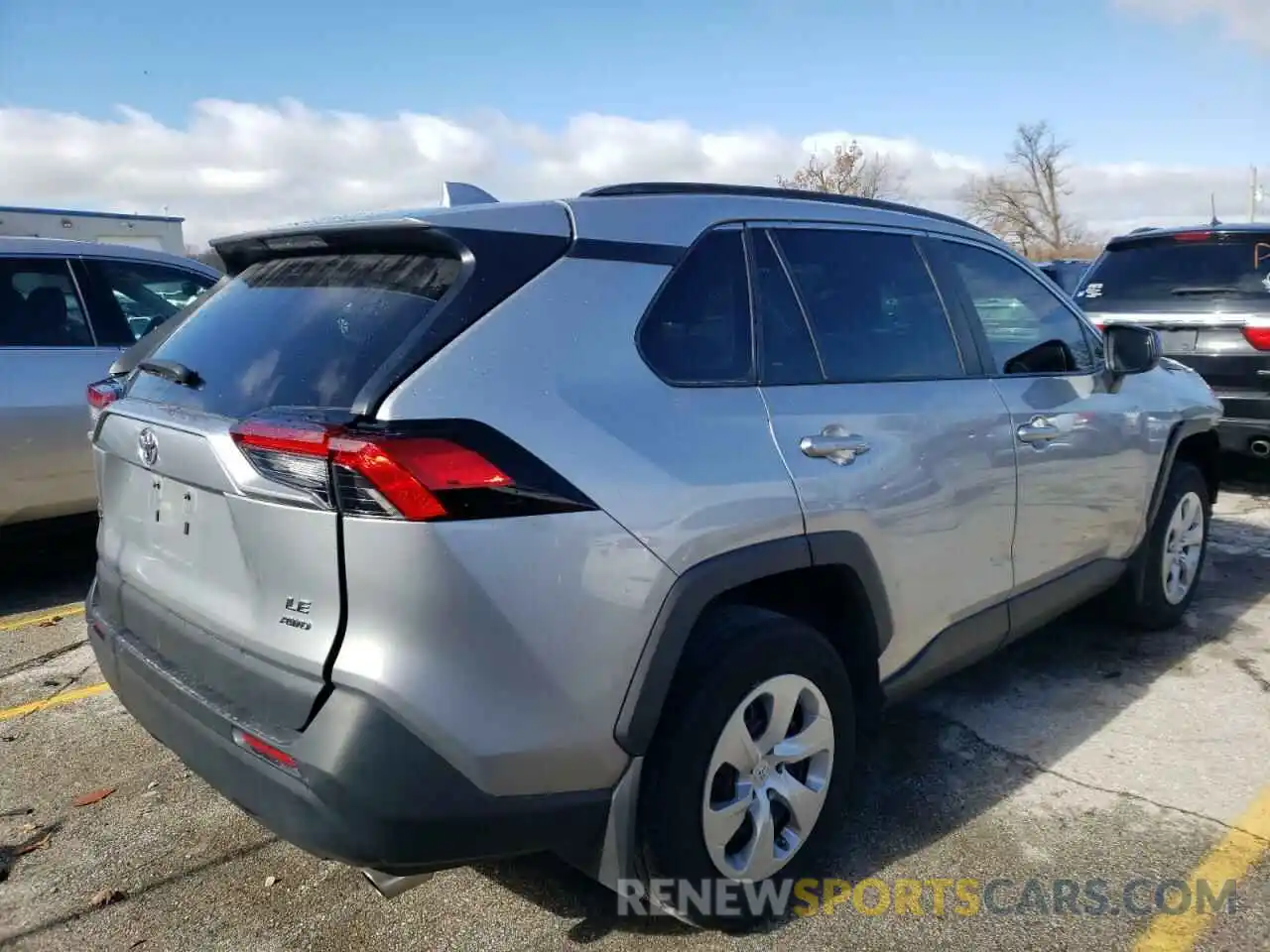 4 Photograph of a damaged car 2T3F1RFVXLC097014 TOYOTA RAV4 2020