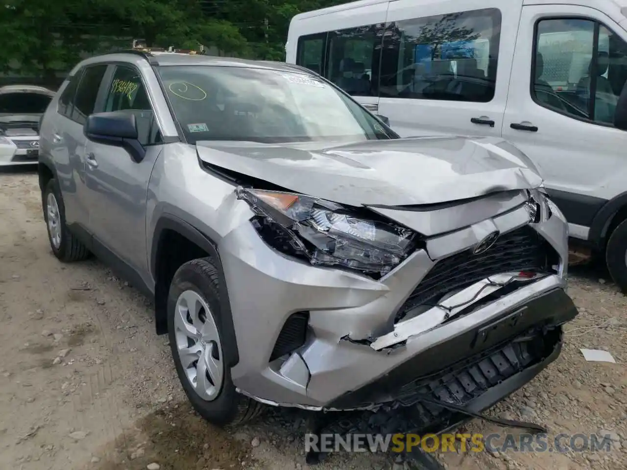 1 Photograph of a damaged car 2T3F1RFVXLC123739 TOYOTA RAV4 2020