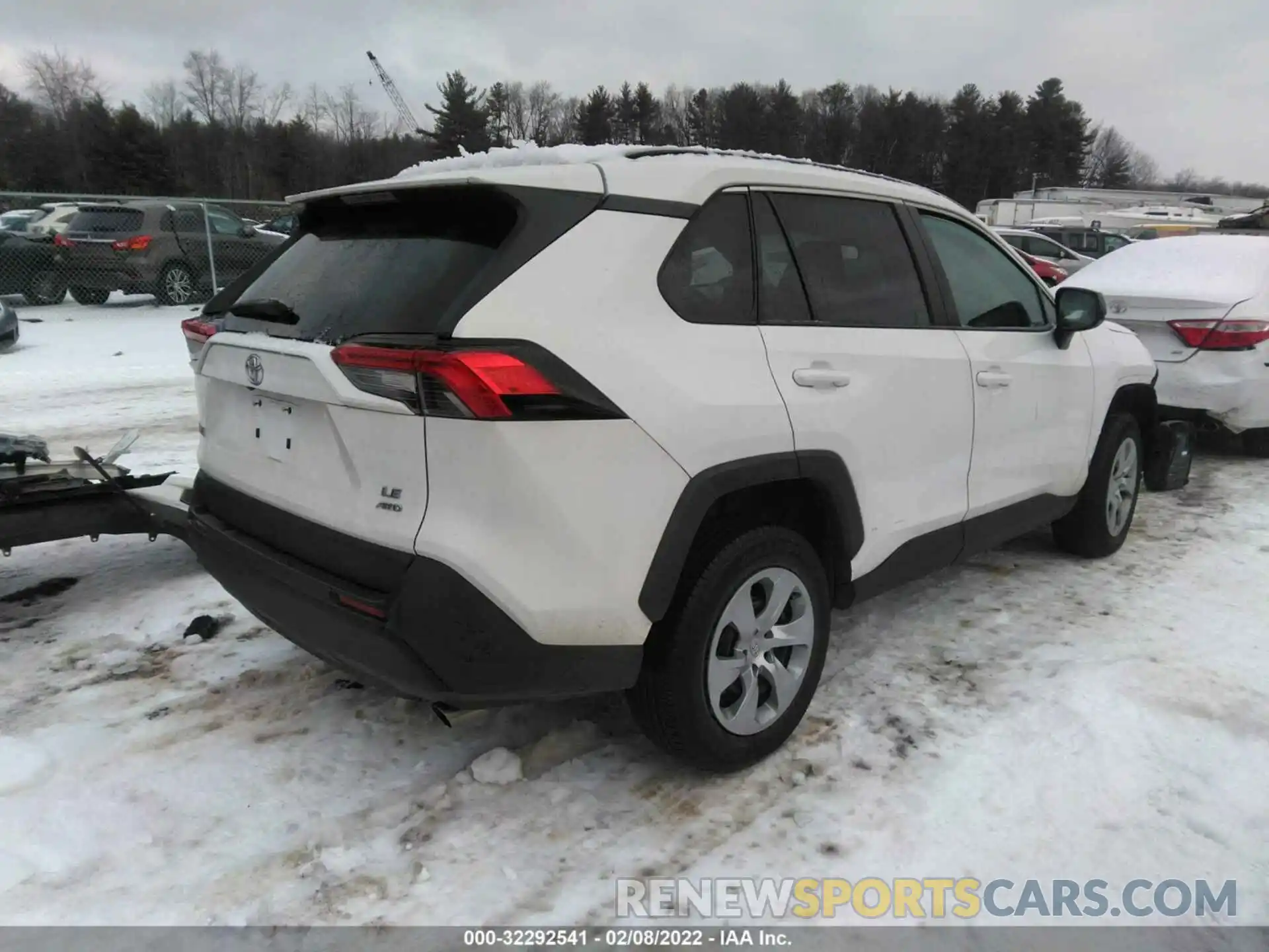 4 Photograph of a damaged car 2T3F1RFVXLW096976 TOYOTA RAV4 2020