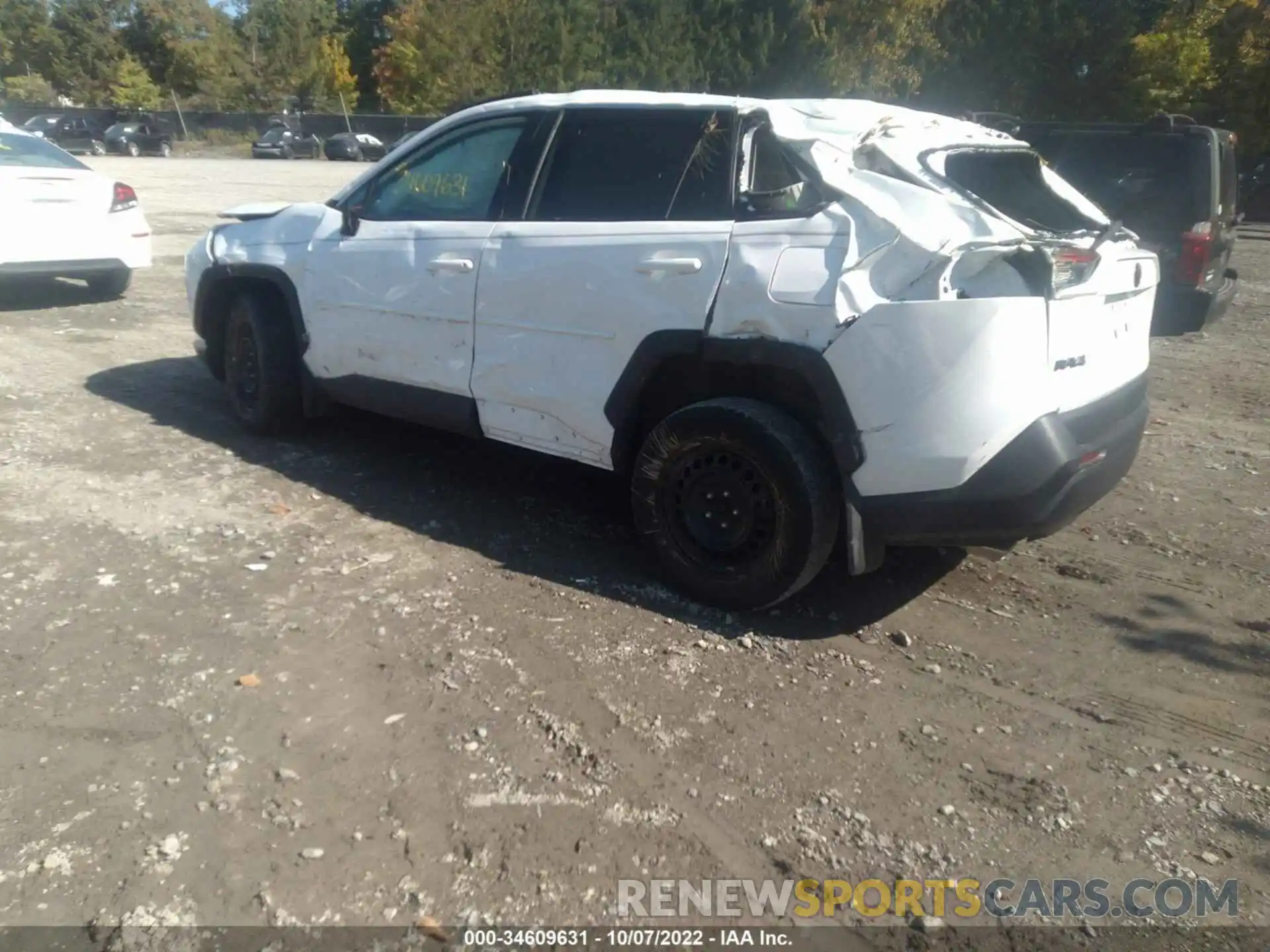 3 Photograph of a damaged car 2T3F1RFVXLW097125 TOYOTA RAV4 2020