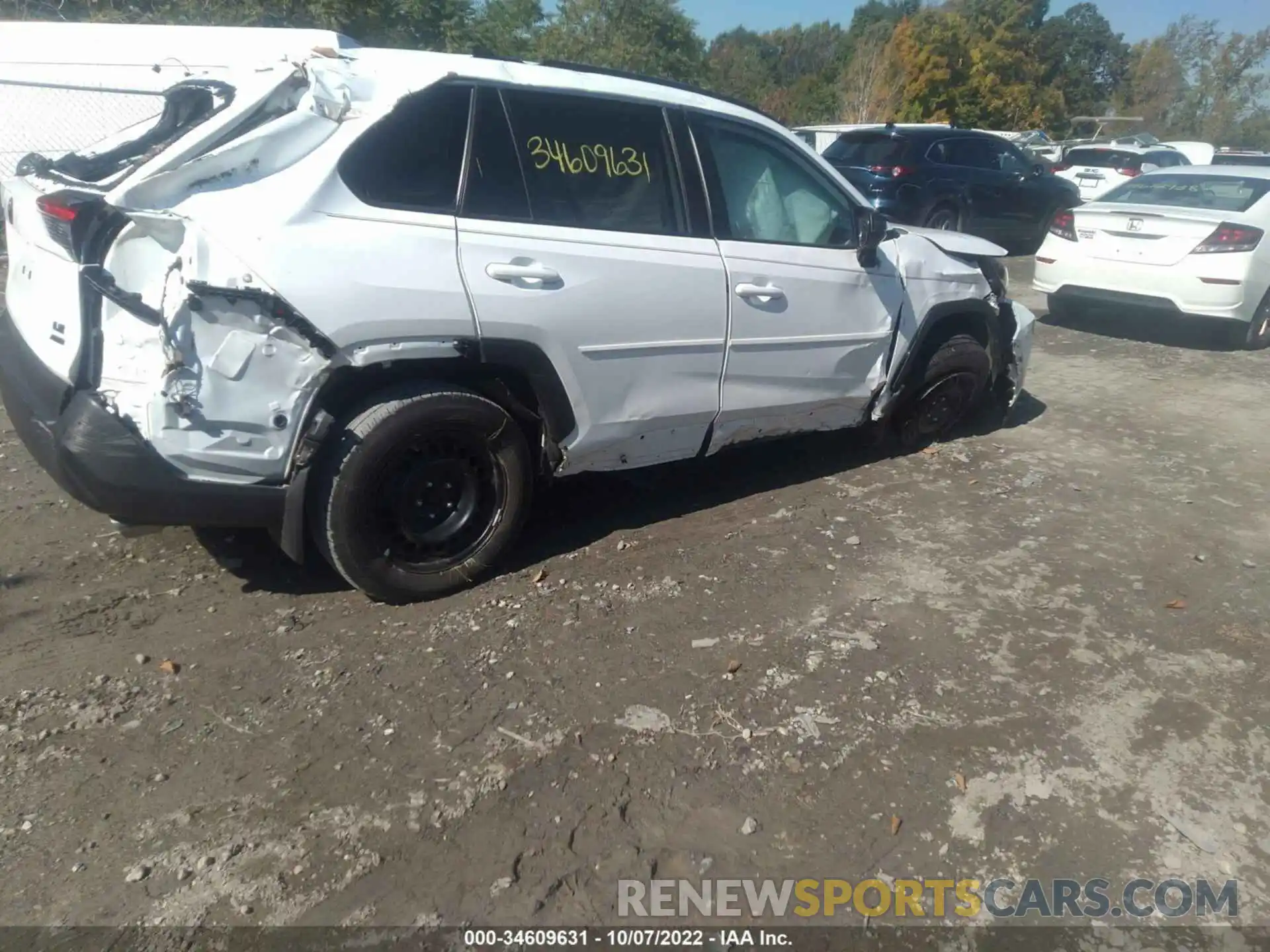 4 Photograph of a damaged car 2T3F1RFVXLW097125 TOYOTA RAV4 2020