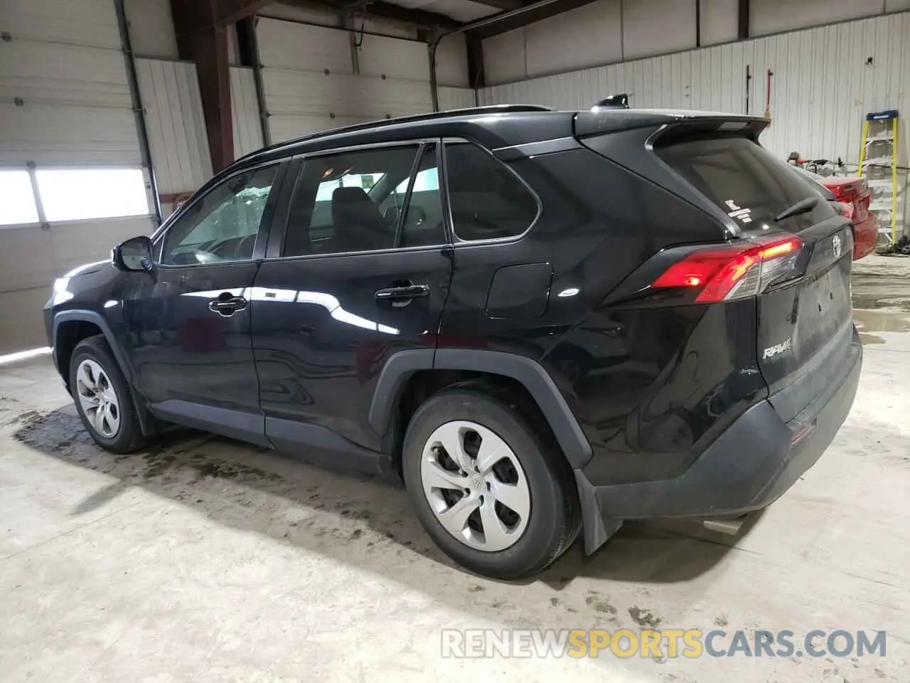 2 Photograph of a damaged car 2T3F1RFVXLW112643 TOYOTA RAV4 2020