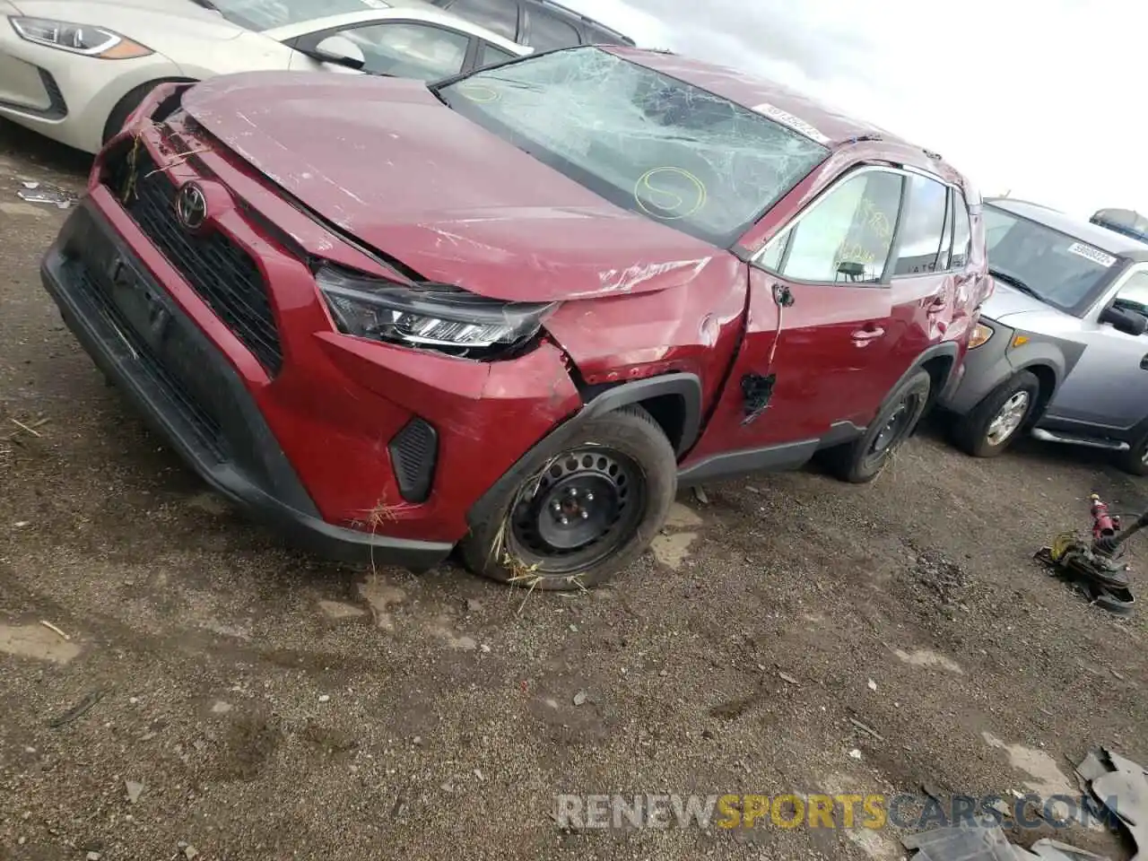 2 Photograph of a damaged car 2T3F1RFVXLW132391 TOYOTA RAV4 2020