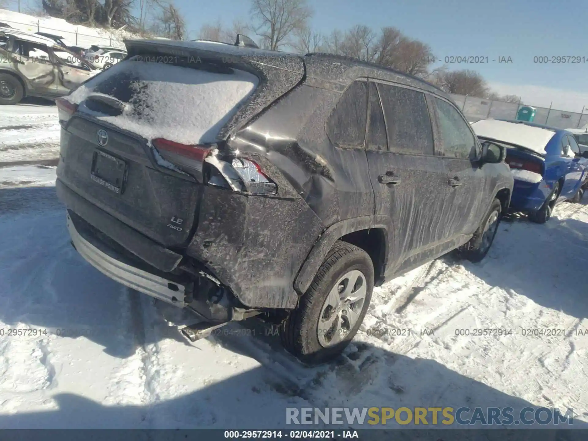 4 Photograph of a damaged car 2T3F1RFVXLW132696 TOYOTA RAV4 2020