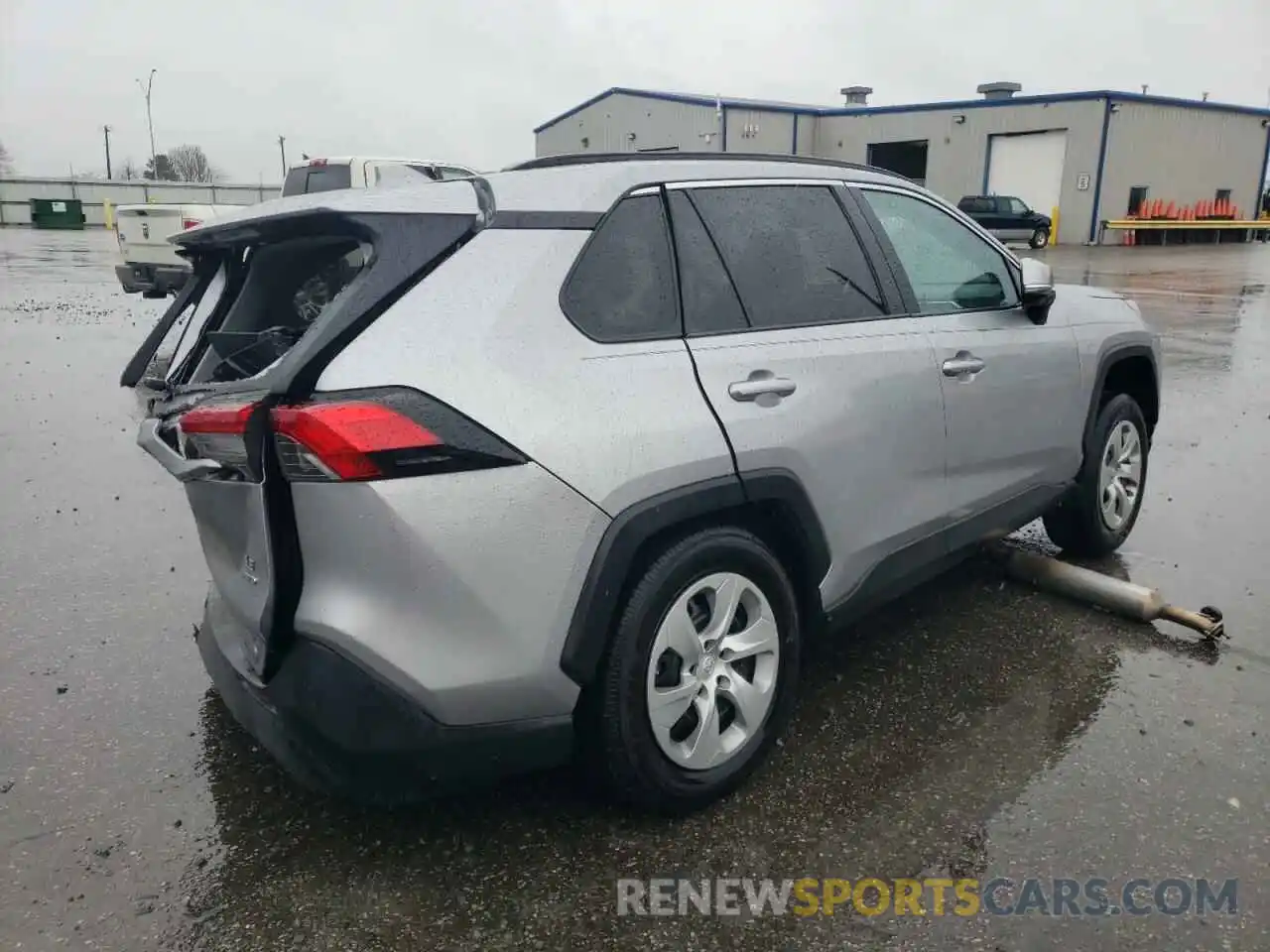 3 Photograph of a damaged car 2T3G1RFV0LC121745 TOYOTA RAV4 2020