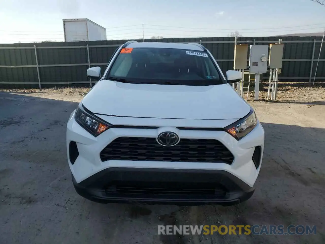 5 Photograph of a damaged car 2T3G1RFV0LC129912 TOYOTA RAV4 2020