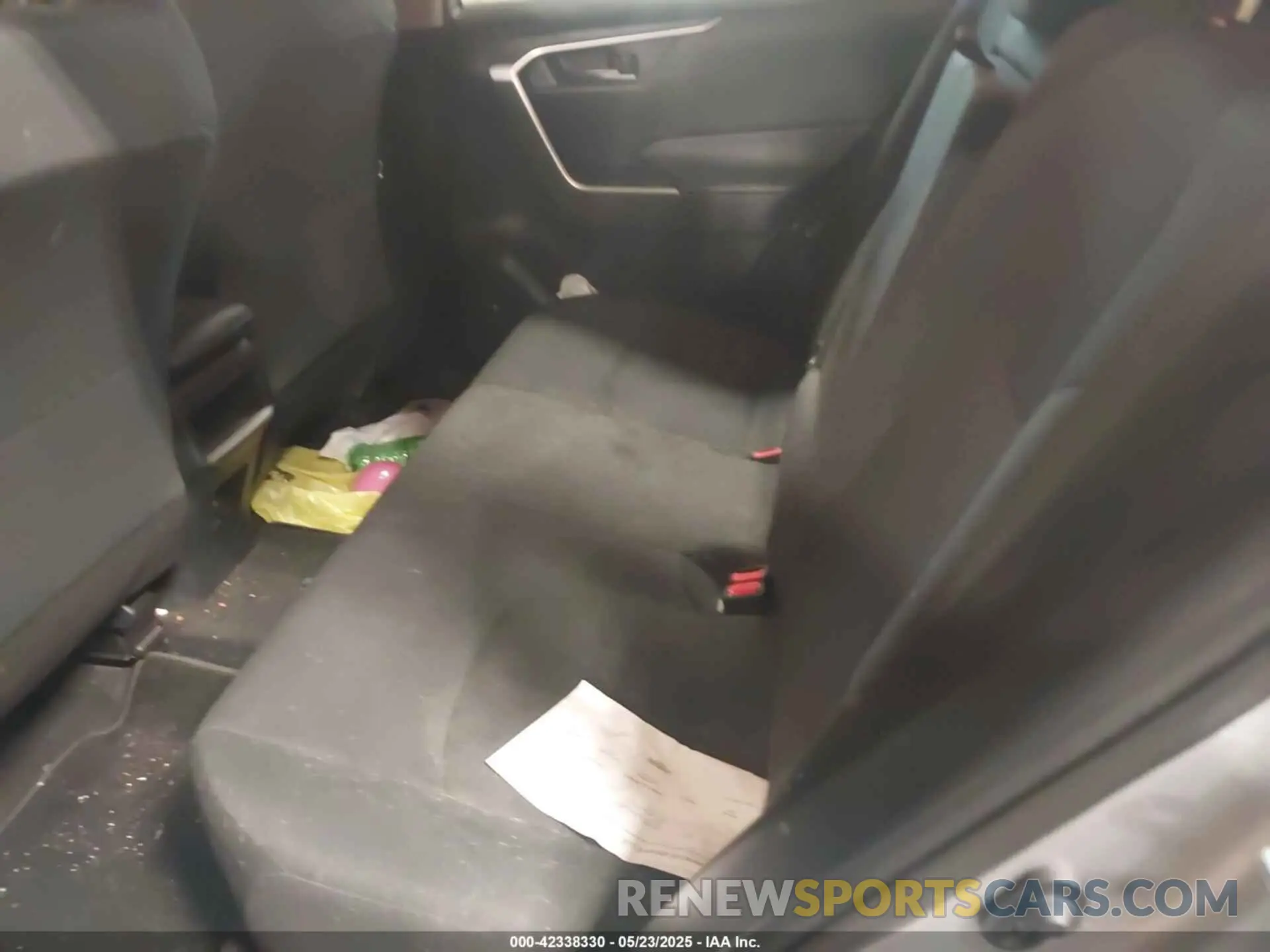 8 Photograph of a damaged car 2T3G1RFV0LC139615 TOYOTA RAV4 2020