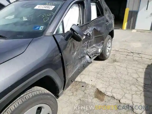 9 Photograph of a damaged car 2T3G1RFV0LW089538 TOYOTA RAV4 2020