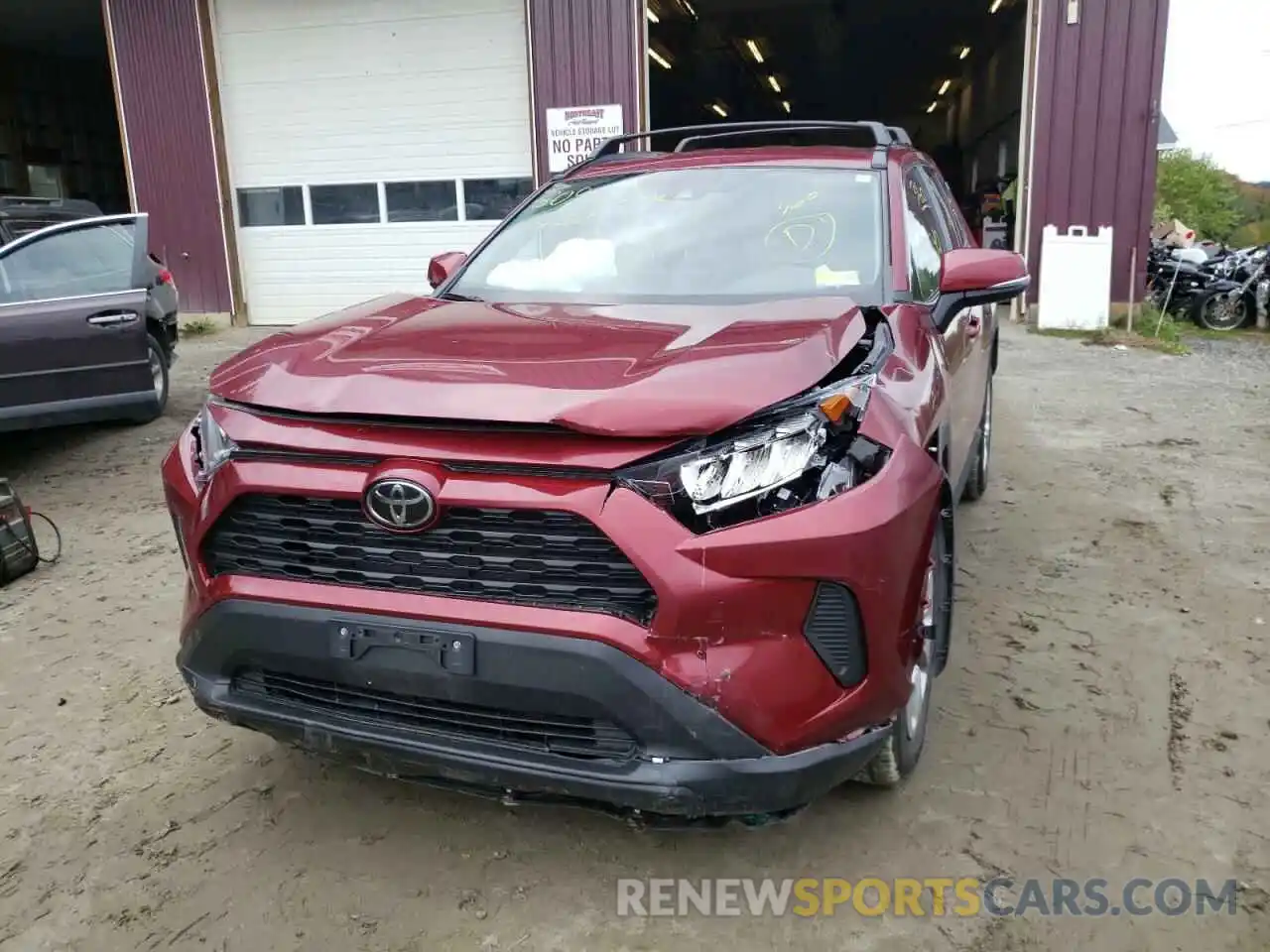 9 Photograph of a damaged car 2T3G1RFV0LW095131 TOYOTA RAV4 2020