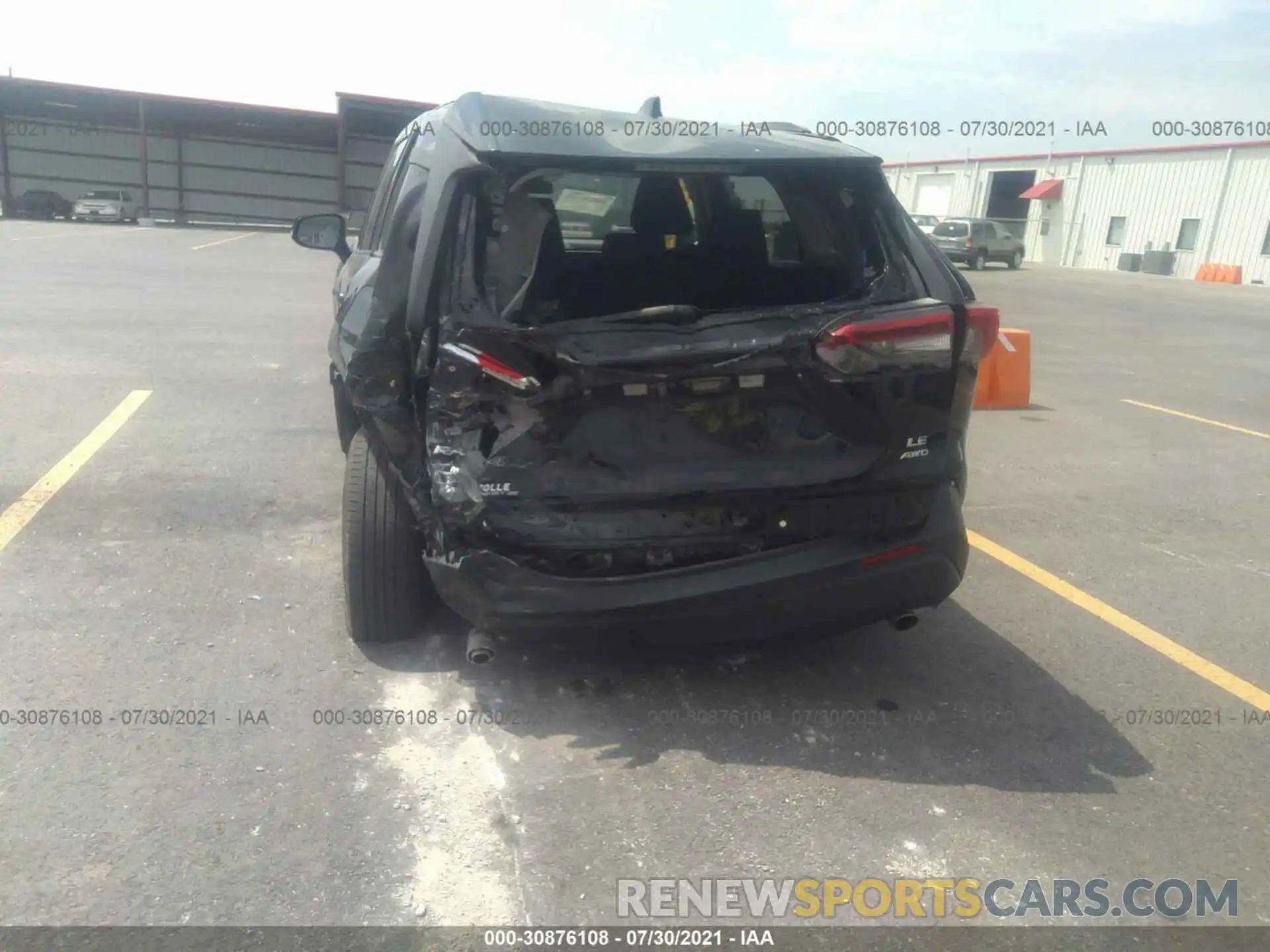 6 Photograph of a damaged car 2T3G1RFV0LW114700 TOYOTA RAV4 2020