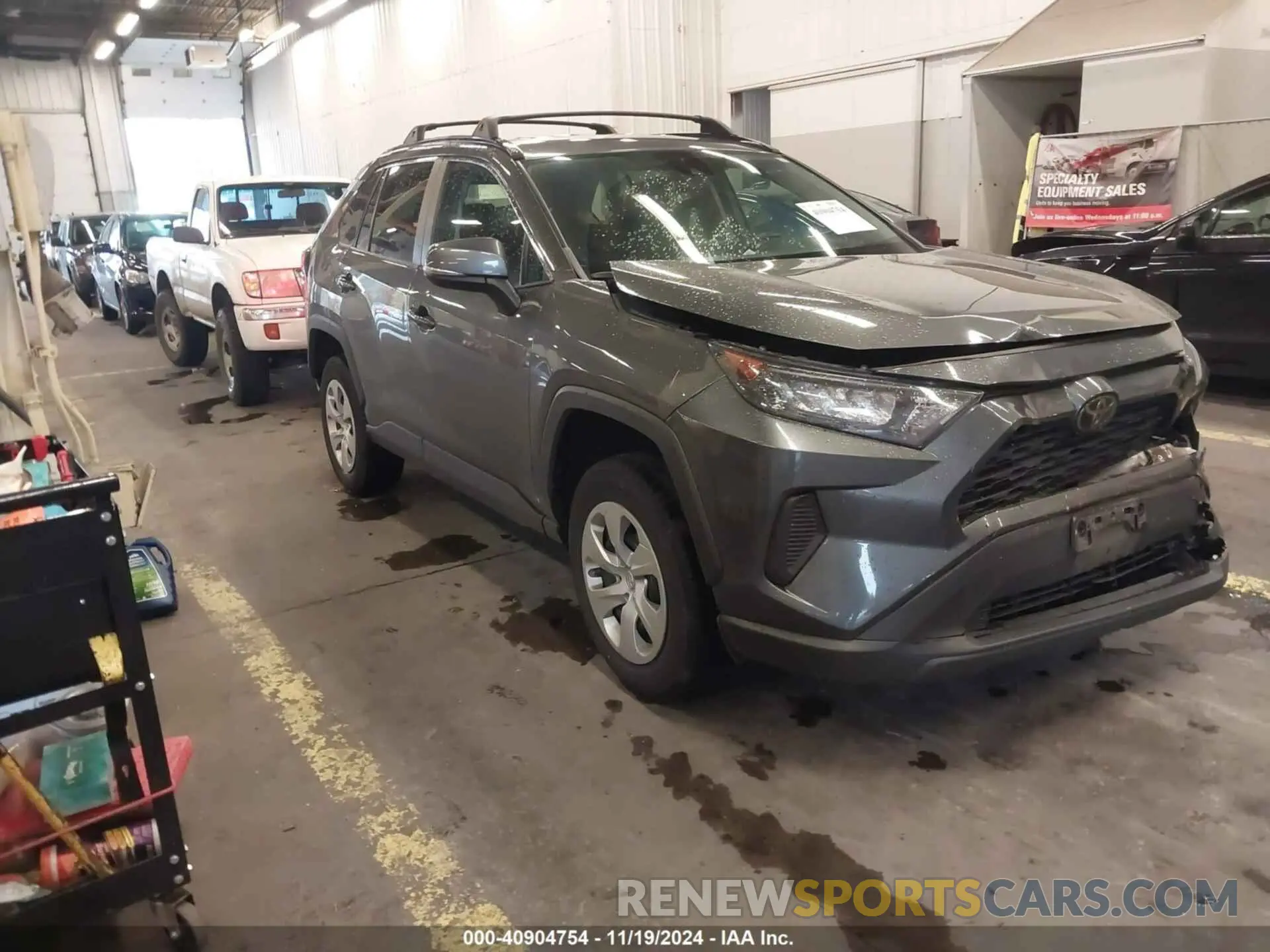 1 Photograph of a damaged car 2T3G1RFV1LC135427 TOYOTA RAV4 2020