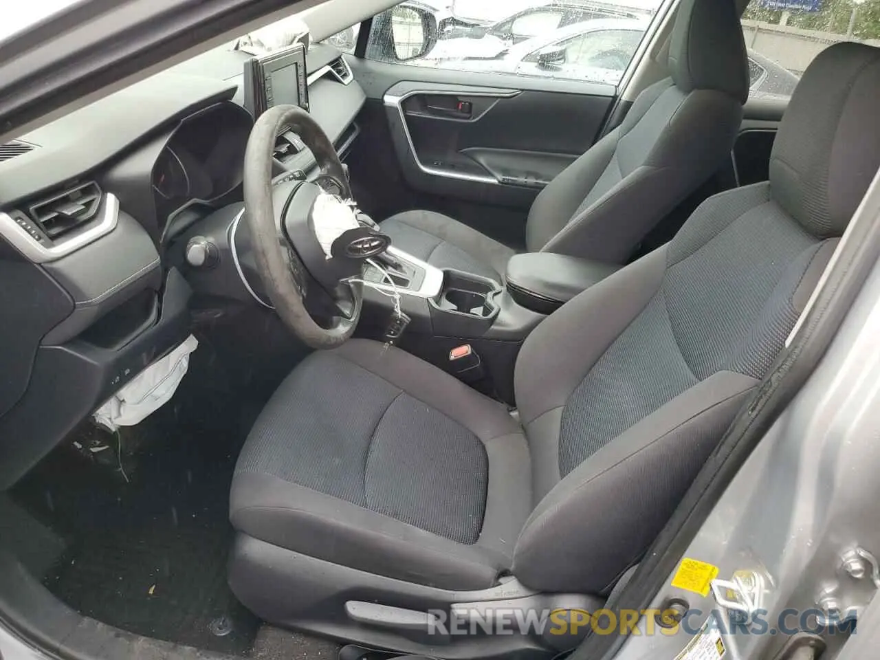 7 Photograph of a damaged car 2T3G1RFV1LW084011 TOYOTA RAV4 2020