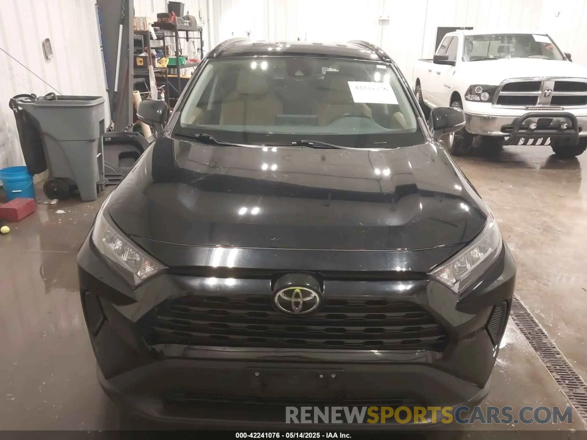 13 Photograph of a damaged car 2T3G1RFV1LW104628 TOYOTA RAV4 2020