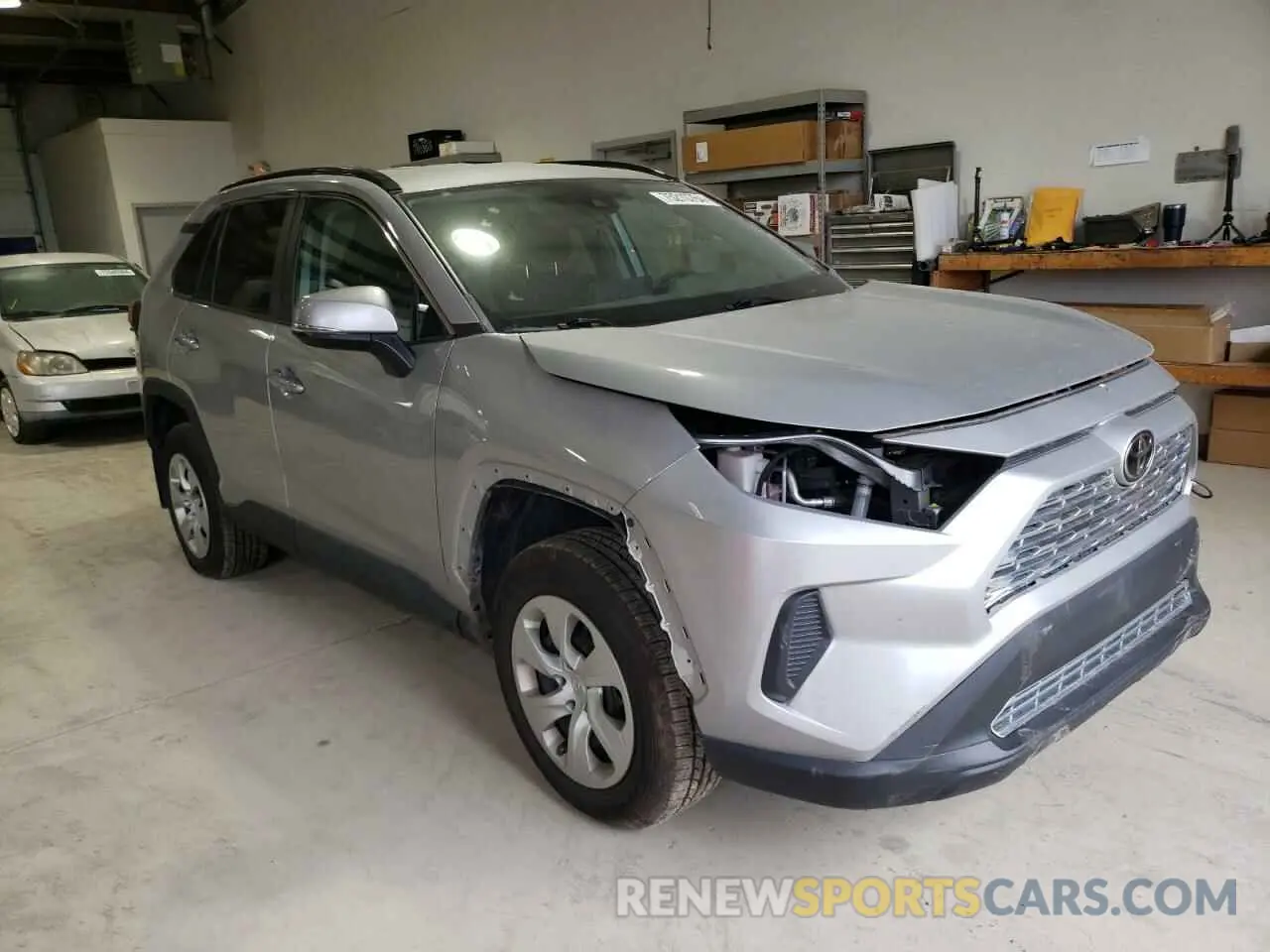 4 Photograph of a damaged car 2T3G1RFV1LW107545 TOYOTA RAV4 2020