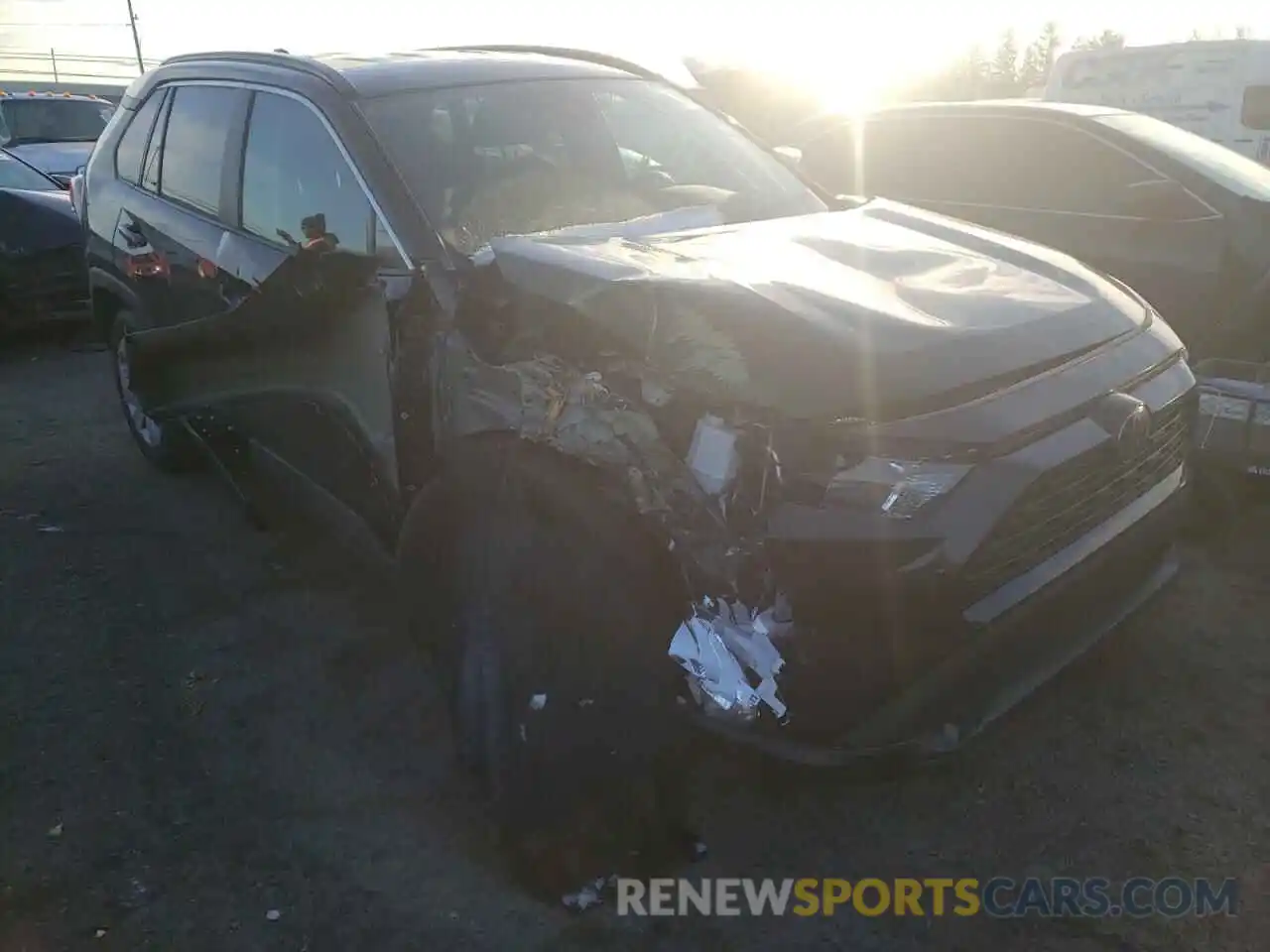 1 Photograph of a damaged car 2T3G1RFV1LW114219 TOYOTA RAV4 2020