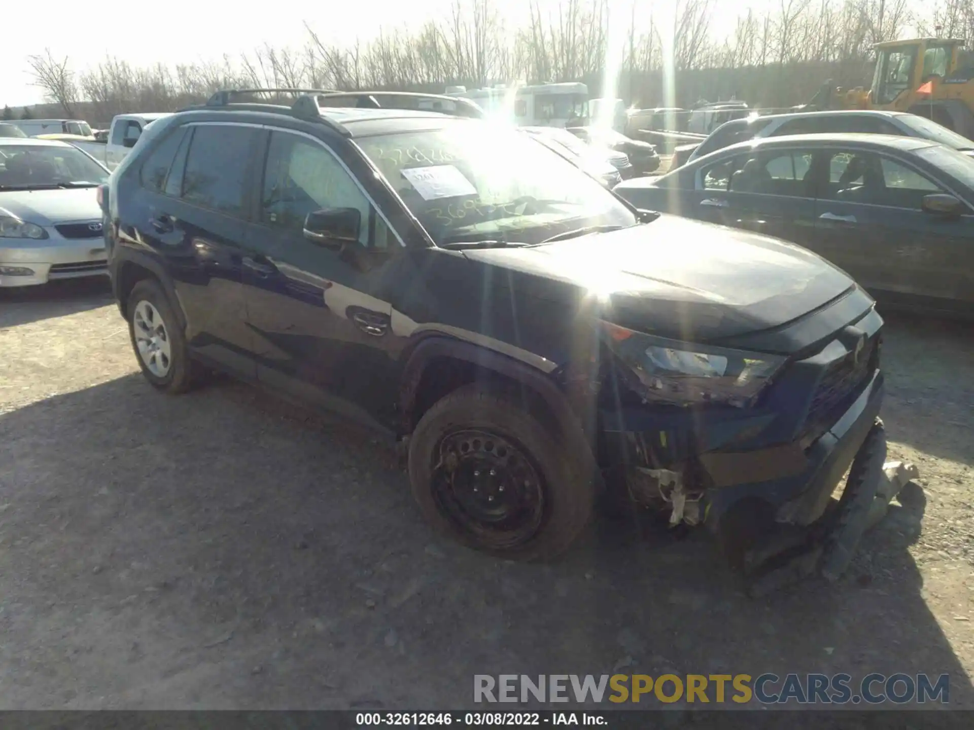 1 Photograph of a damaged car 2T3G1RFV2LW102872 TOYOTA RAV4 2020