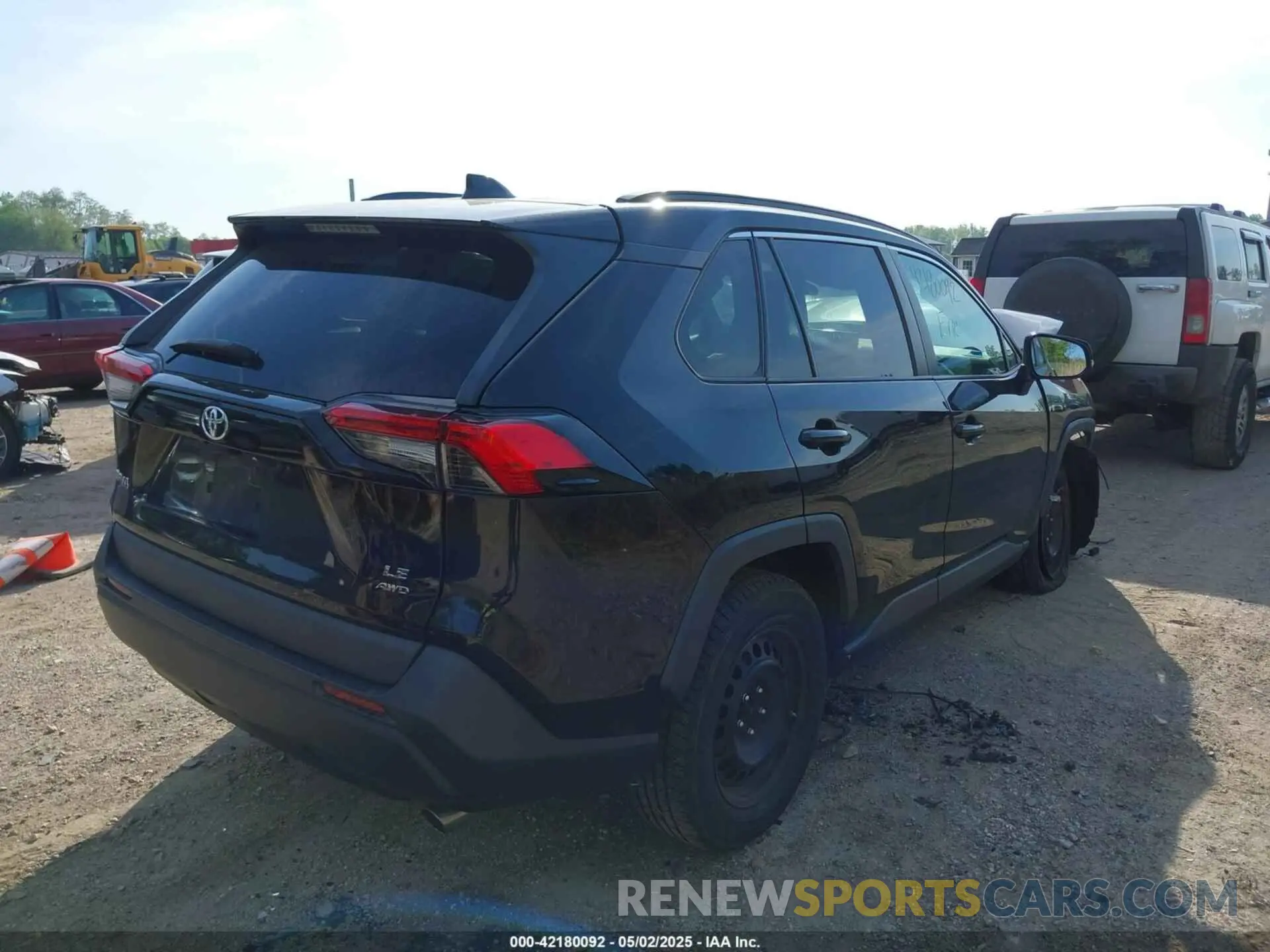 4 Photograph of a damaged car 2T3G1RFV2LW138190 TOYOTA RAV4 2020