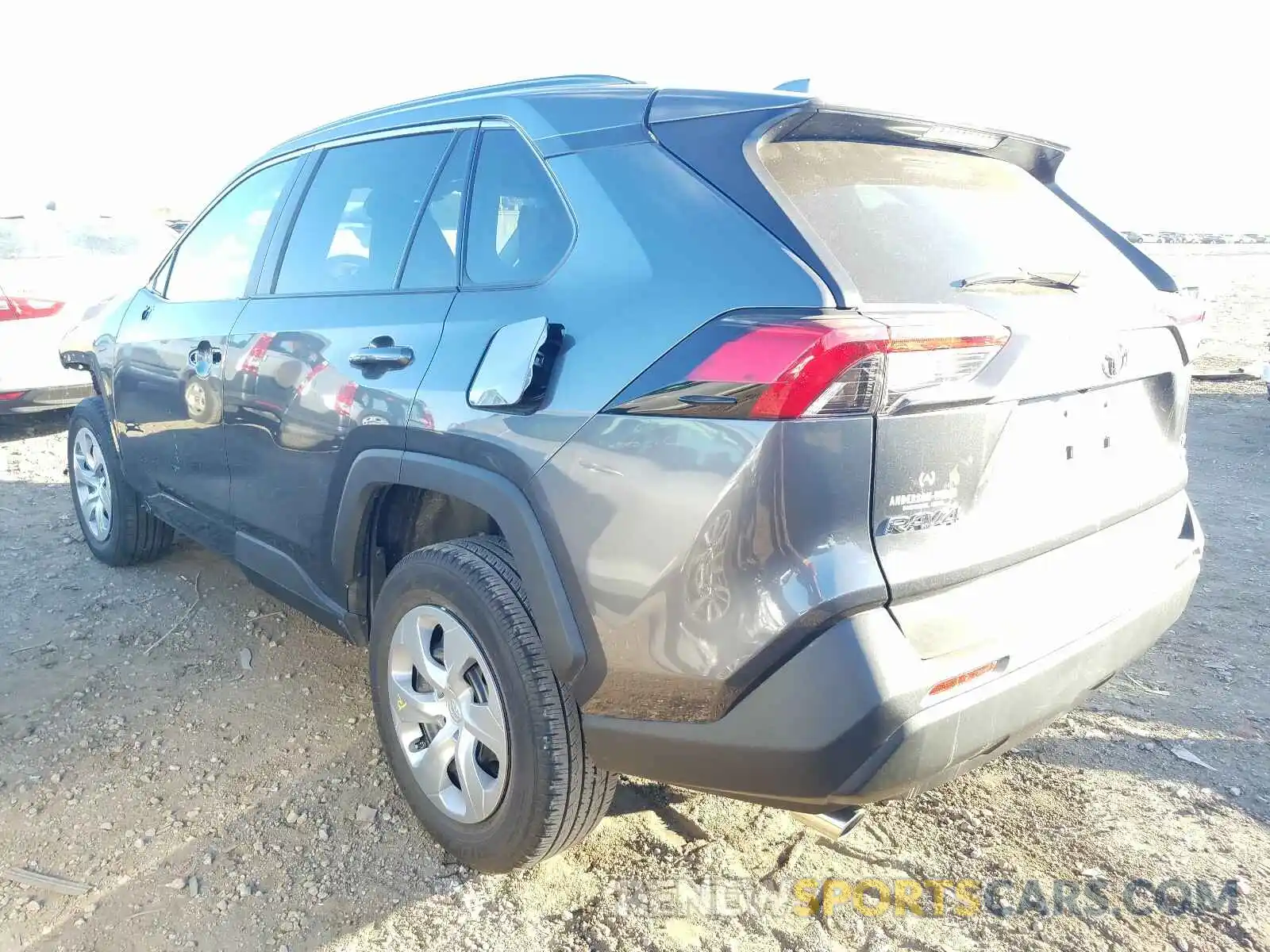 3 Photograph of a damaged car 2T3G1RFV3LC128026 TOYOTA RAV4 2020