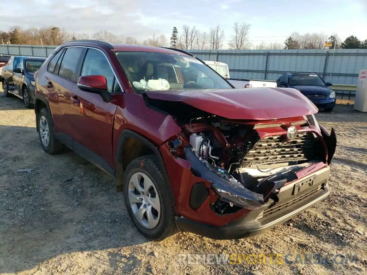 1 Photograph of a damaged car 2T3G1RFV3LC140564 TOYOTA RAV4 2020