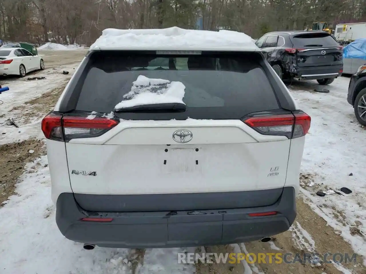 6 Photograph of a damaged car 2T3G1RFV3LW087430 TOYOTA RAV4 2020