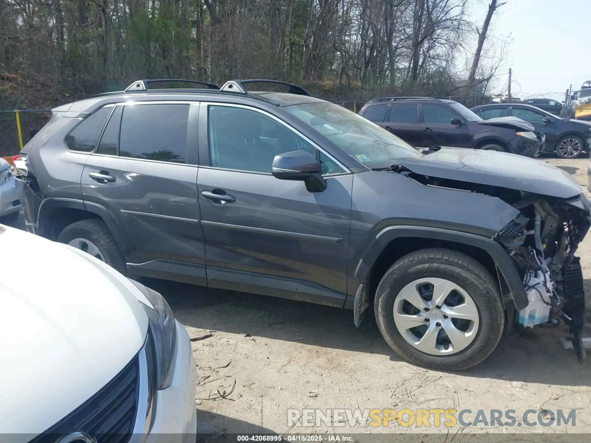 13 Photograph of a damaged car 2T3G1RFV3LW108860 TOYOTA RAV4 2020