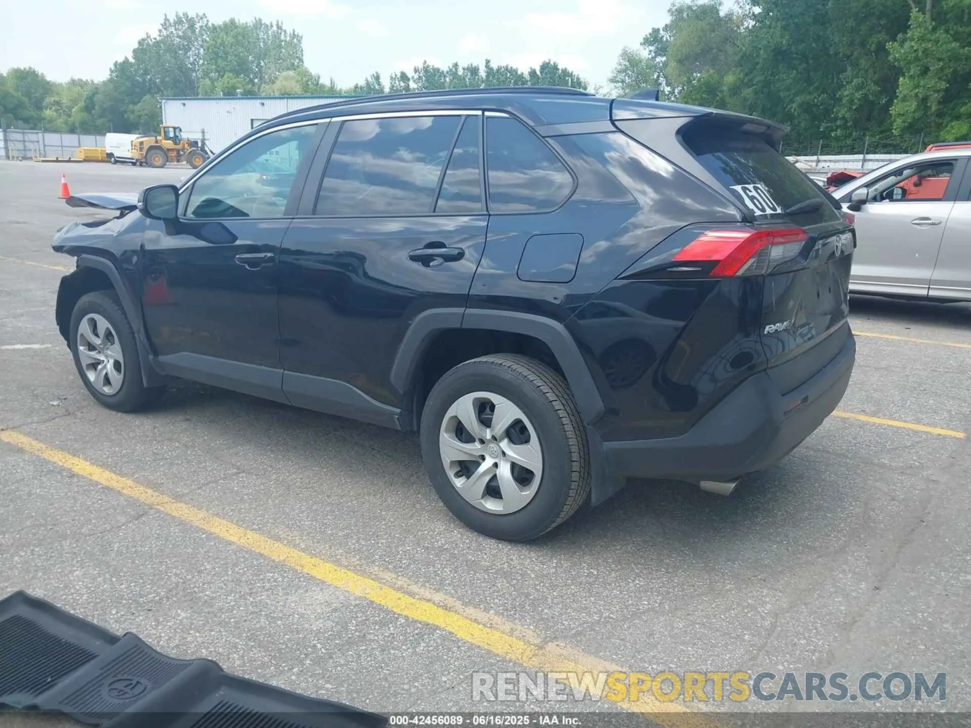 3 Photograph of a damaged car 2T3G1RFV3LW109331 TOYOTA RAV4 2020