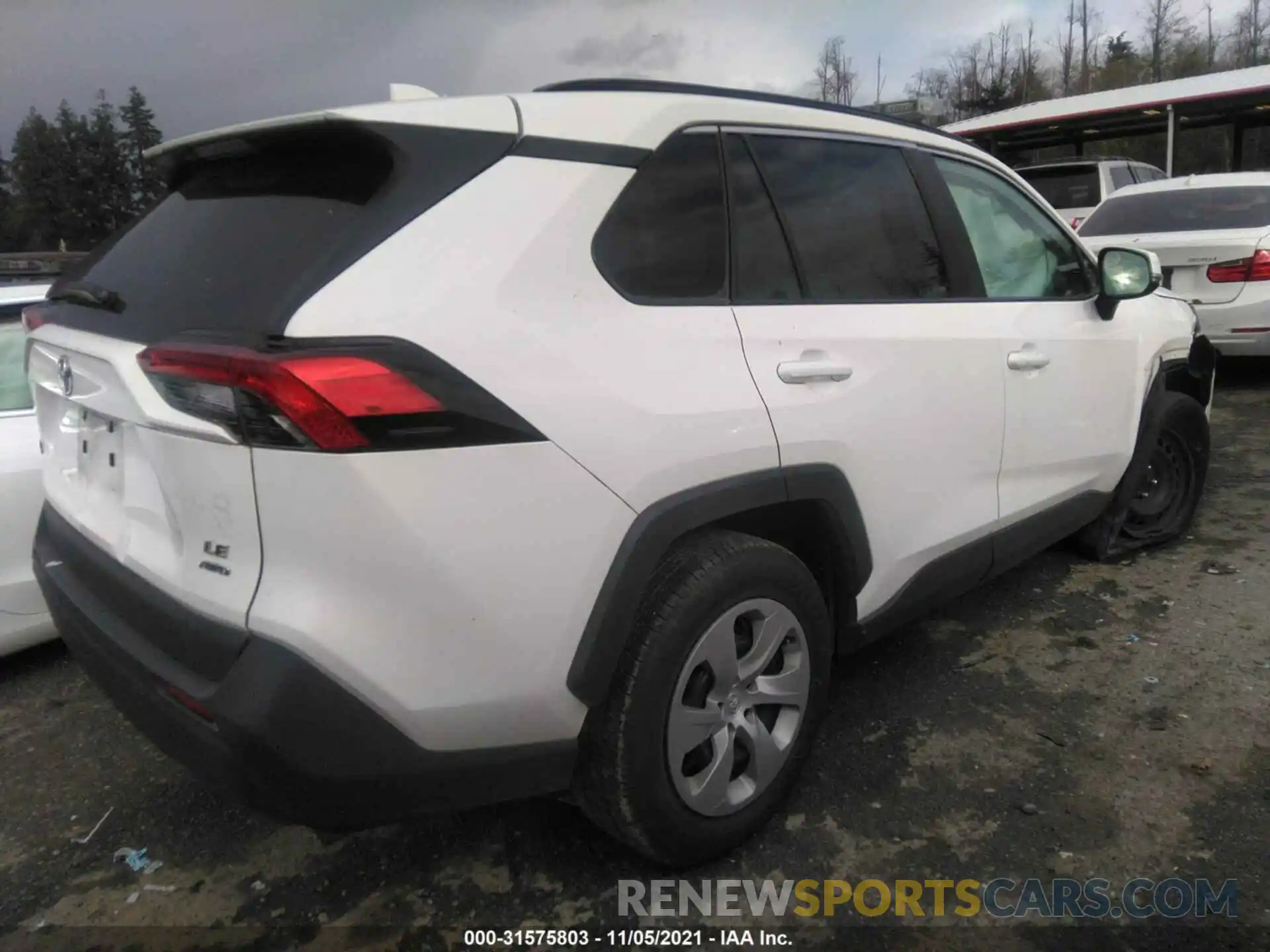 4 Photograph of a damaged car 2T3G1RFV4LC106813 TOYOTA RAV4 2020