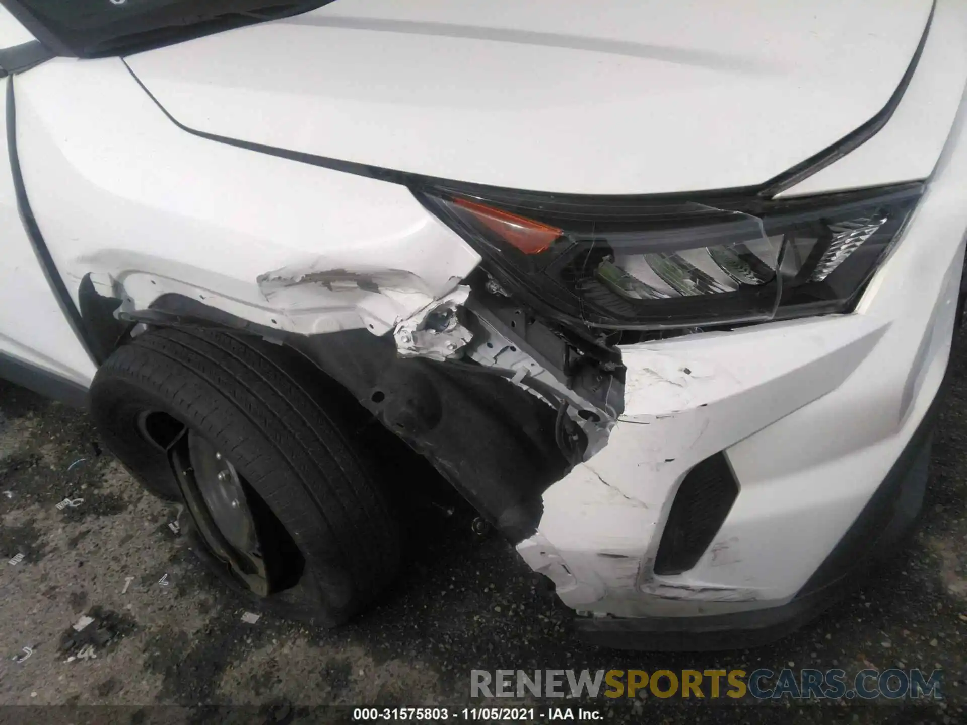 6 Photograph of a damaged car 2T3G1RFV4LC106813 TOYOTA RAV4 2020