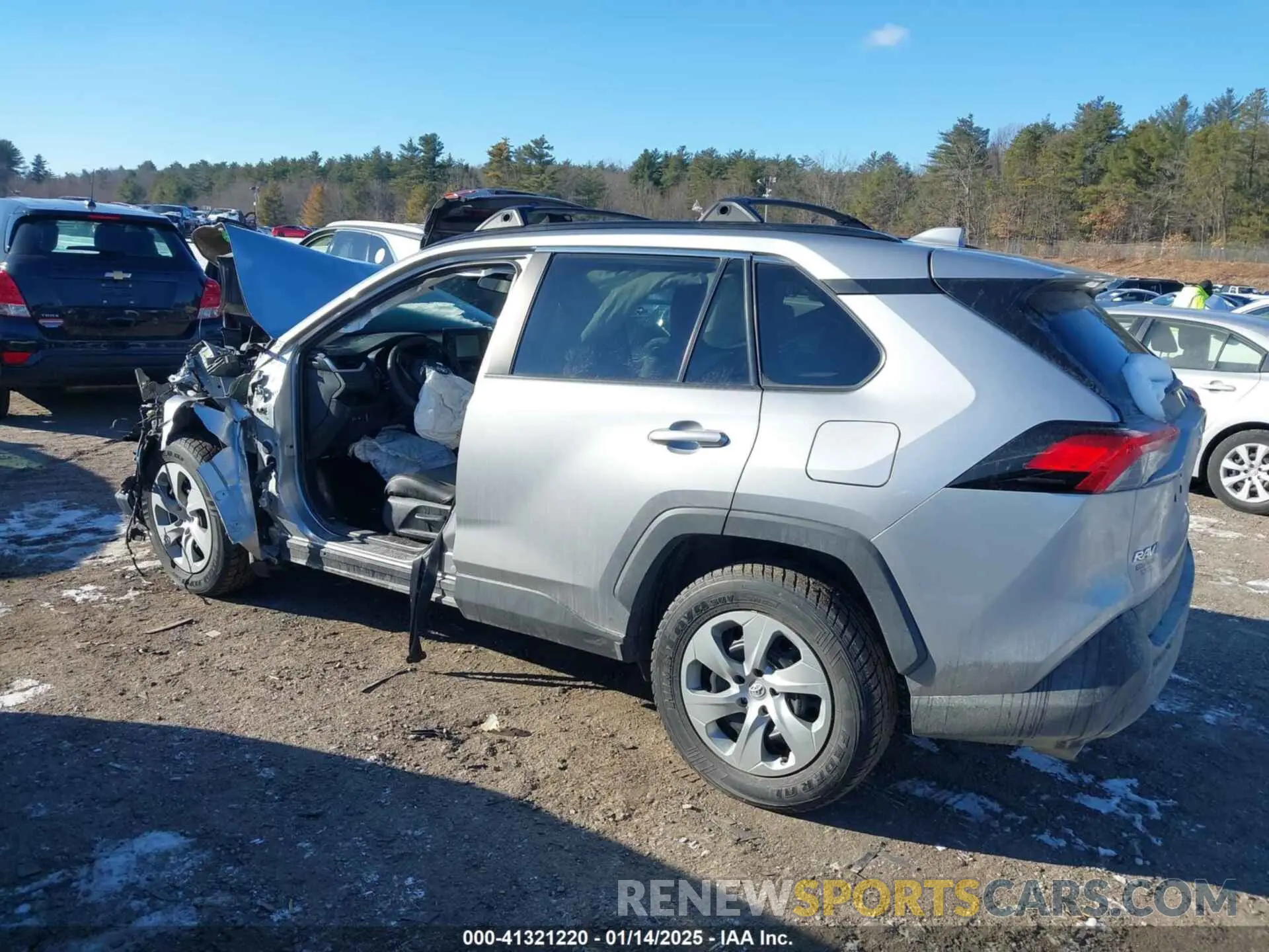 14 Photograph of a damaged car 2T3G1RFV4LC138077 TOYOTA RAV4 2020